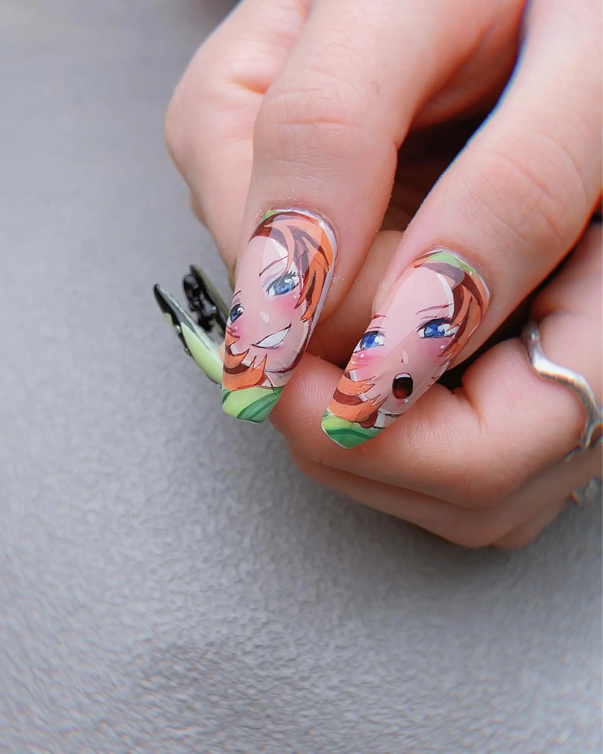 ネイル Blushオーナー Shiinaのネイルデザイン