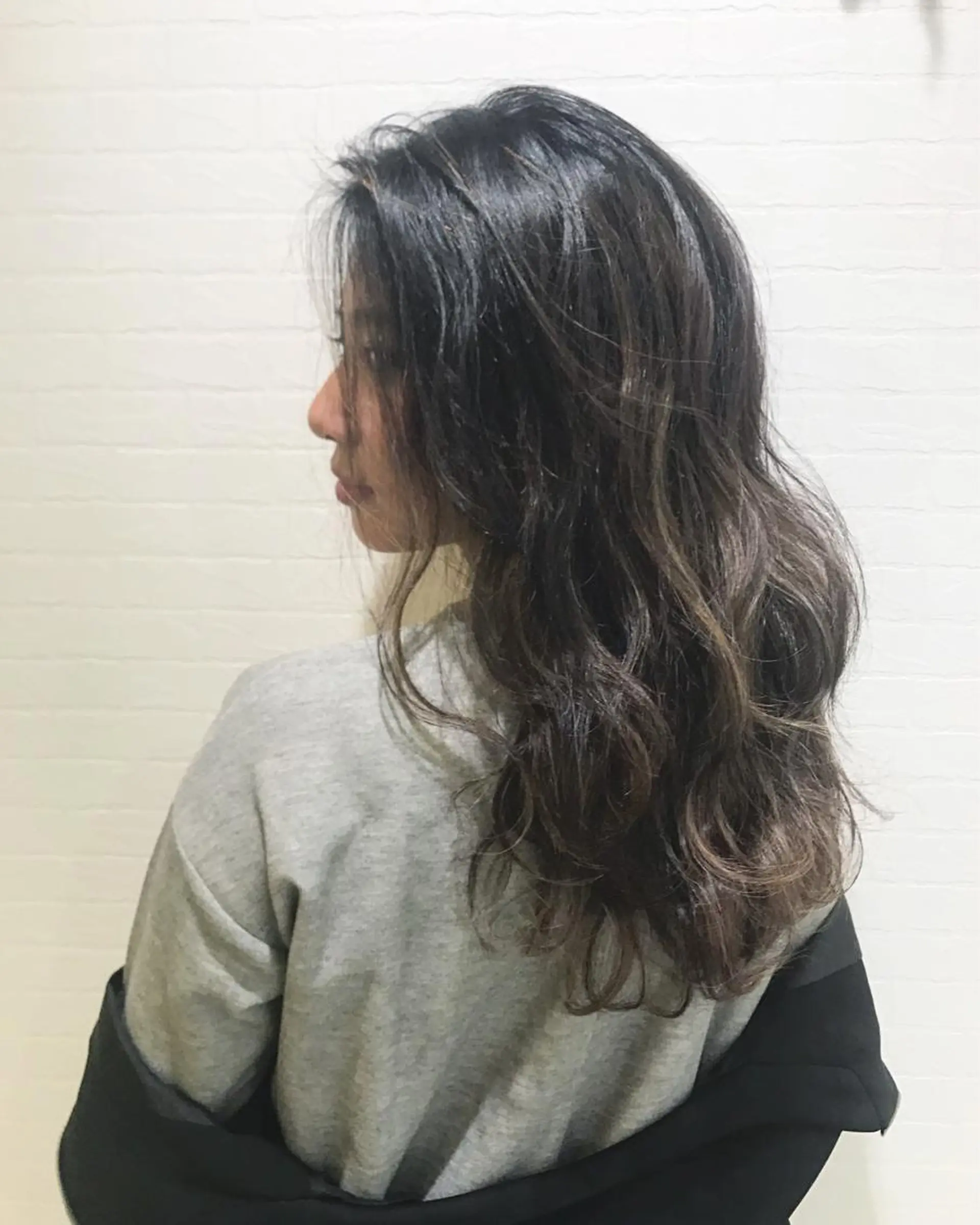 ロング カラー ヘアアレンジ グレージュ ハイライトカラー ハイライト ヘアカラー トリートメント BANK'S hair所属・💐ケラチン 髪質改善寺坂雄飛💐のヘアスタイル