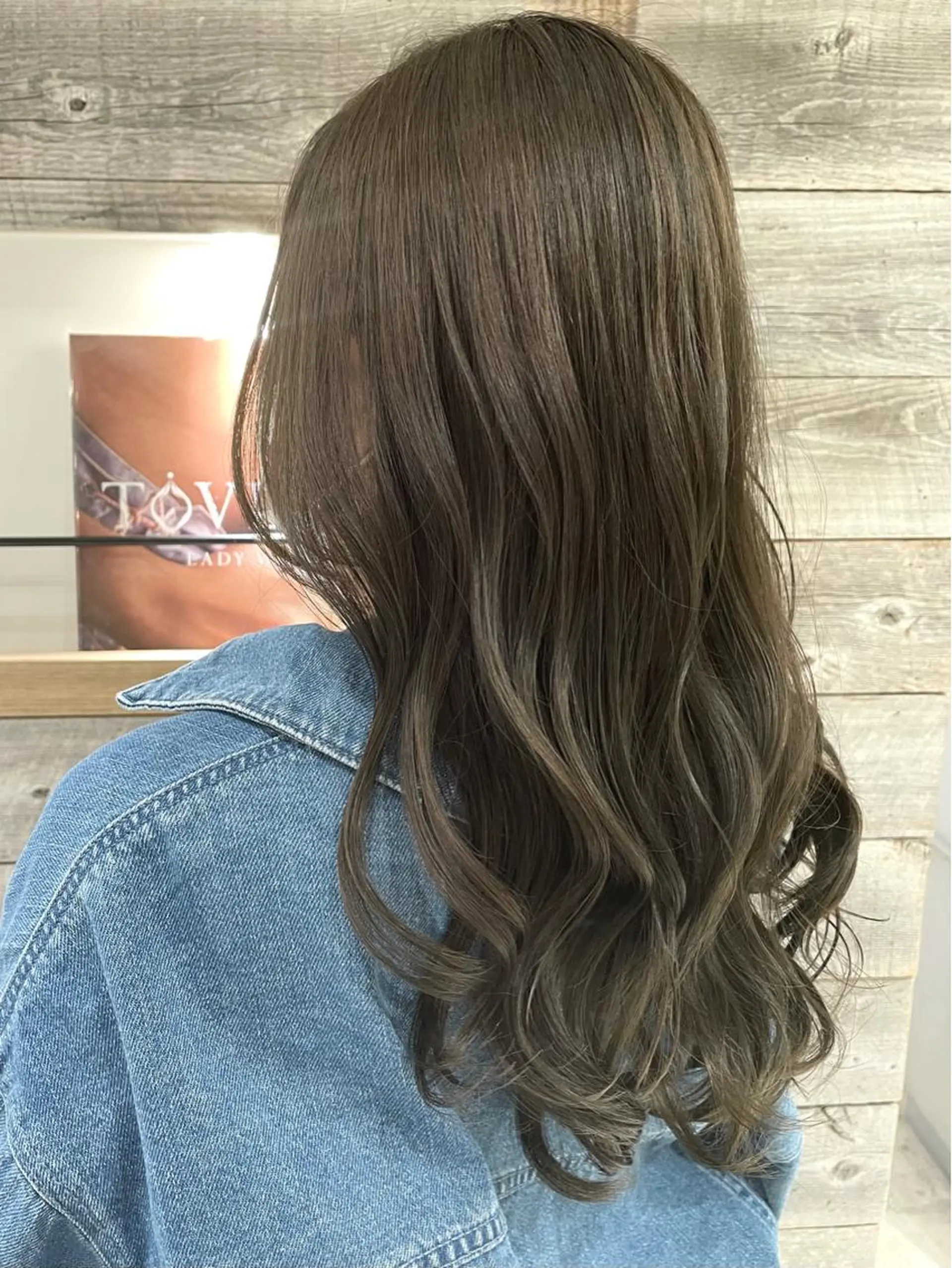 セミロング カラー アッシュ オリーブアッシュ オリーブカラー 卒業式受付中🌻 肥田亜沙美のその他イメージ