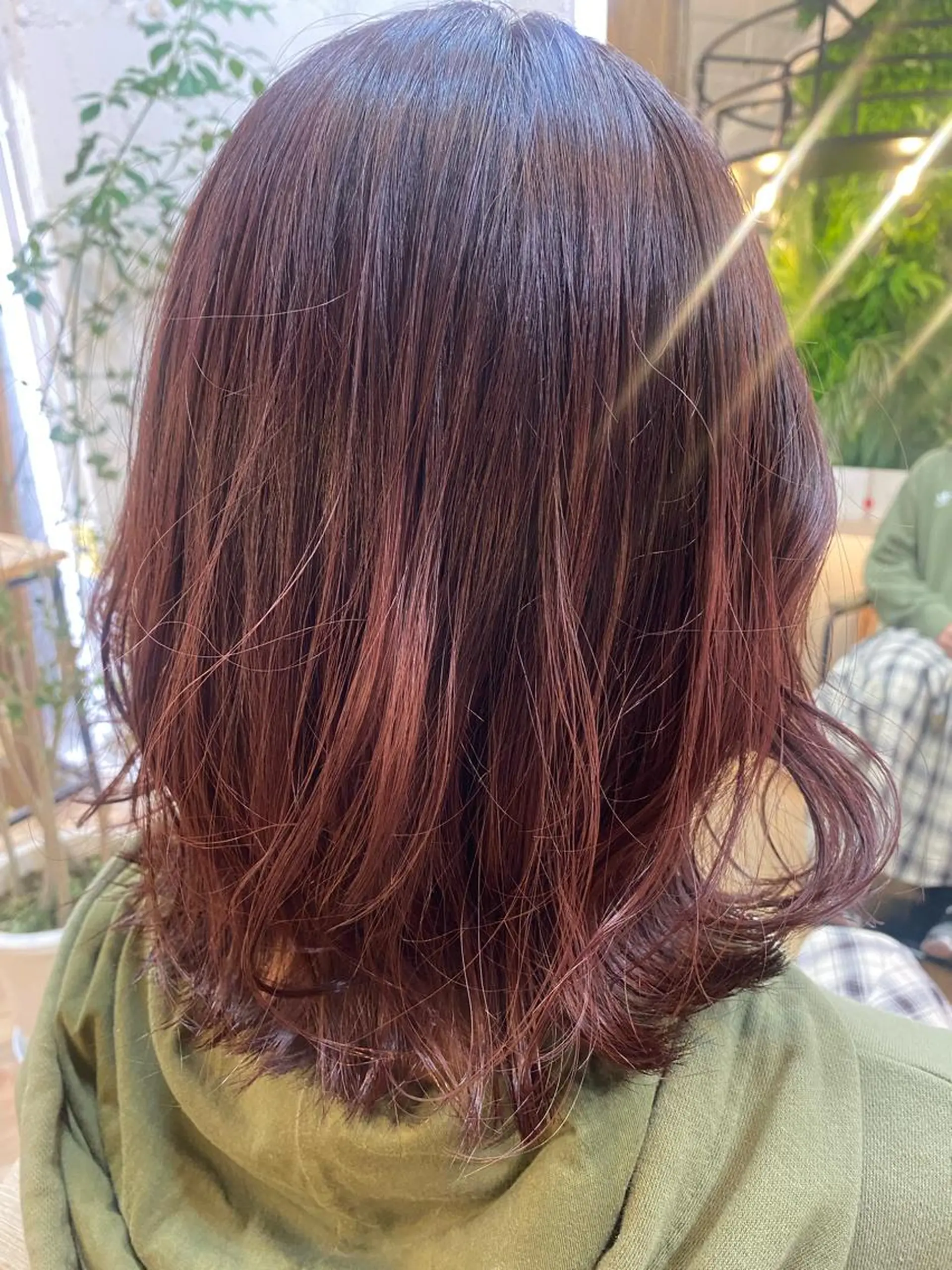 セミロング おおつき ありかのヘアスタイル