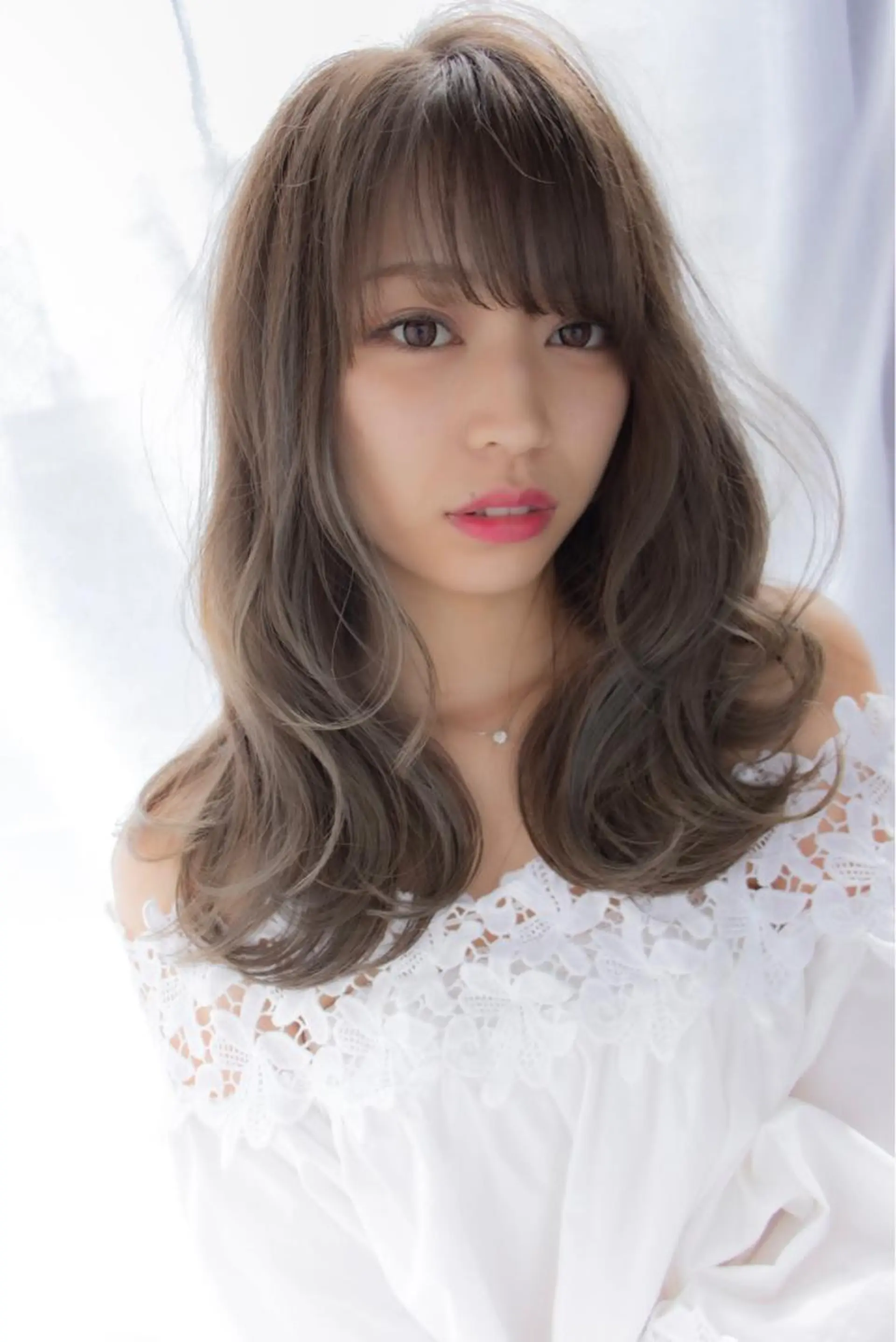 セミロング lit hair 髪質改善サロンのマツエク・マツパデザイン