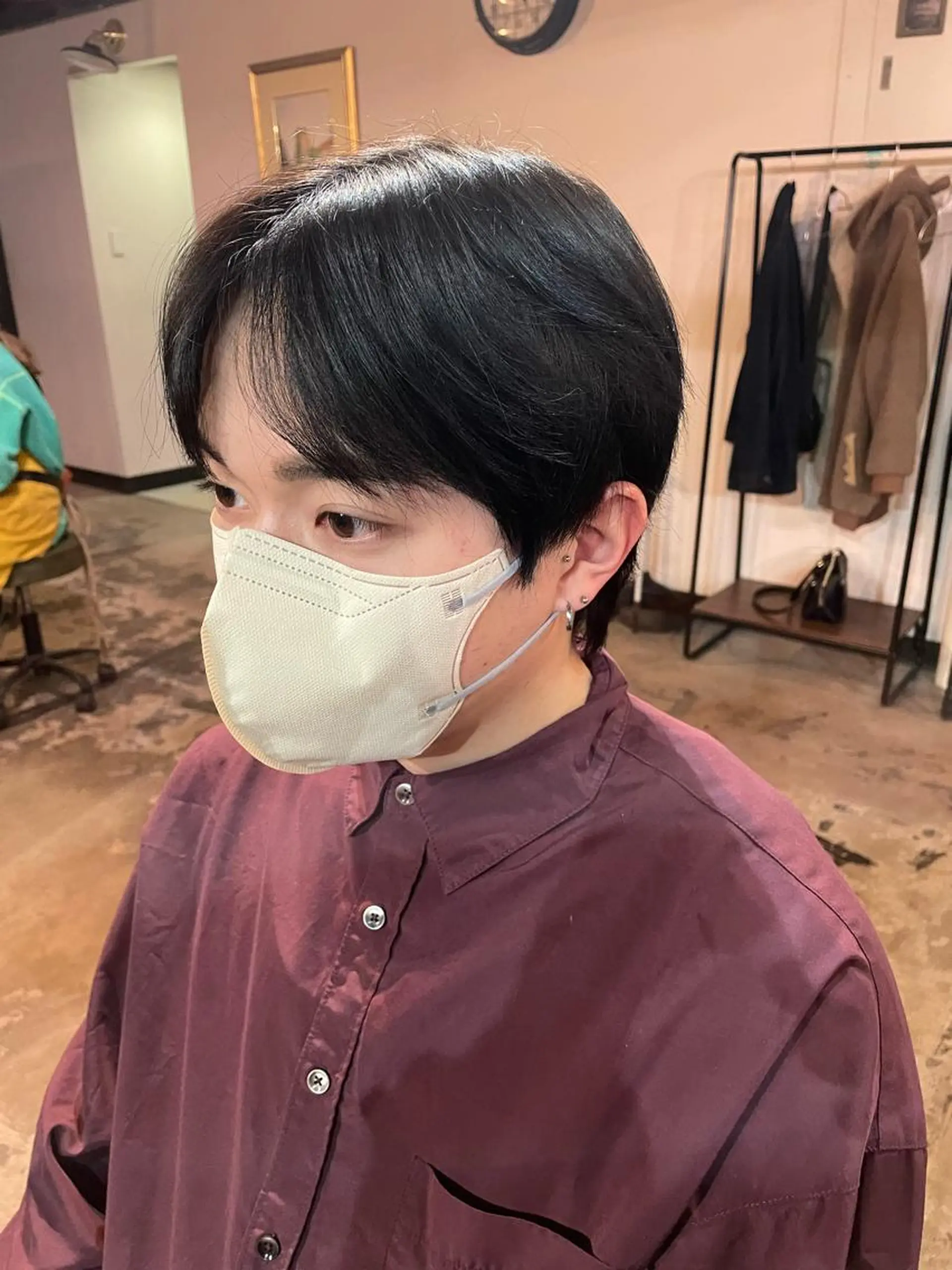 メンズ La fith hair ray 札幌店所属・顔まわり/W カラー/リョウのヘアスタイル