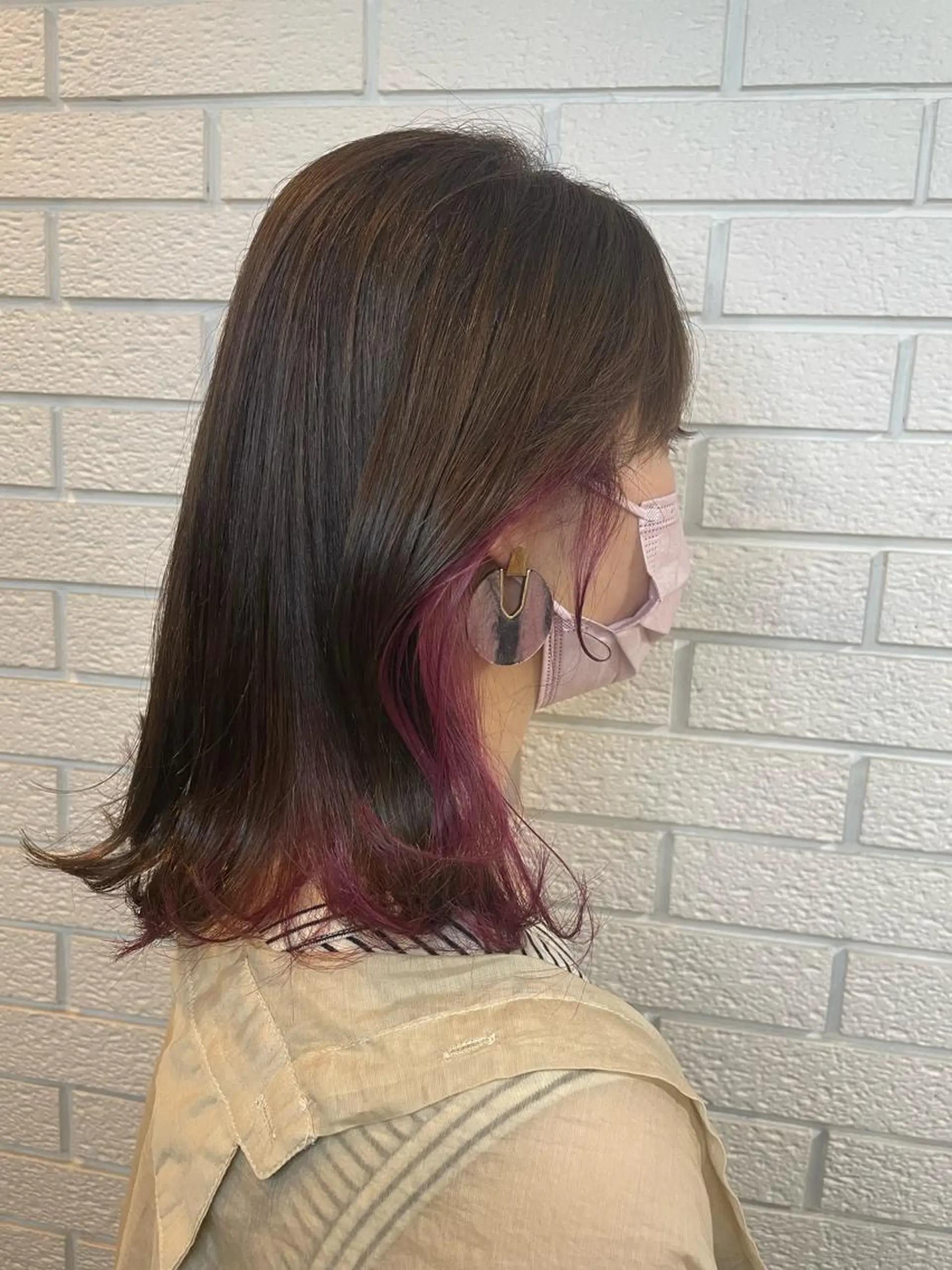 セミロング カラー ブリーチ インナーカラー ピンクカラー ヘアカラー ニュアンスデザイン✄ YOU♡のヘアスタイル