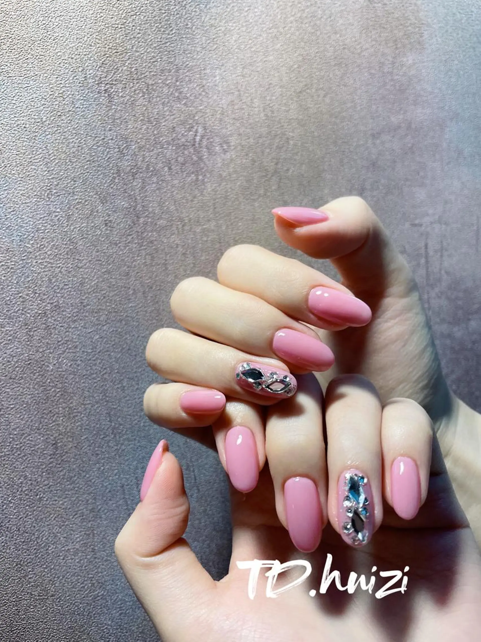 ミディアム めぐみのネイルサロン 惠のネイルデザイン