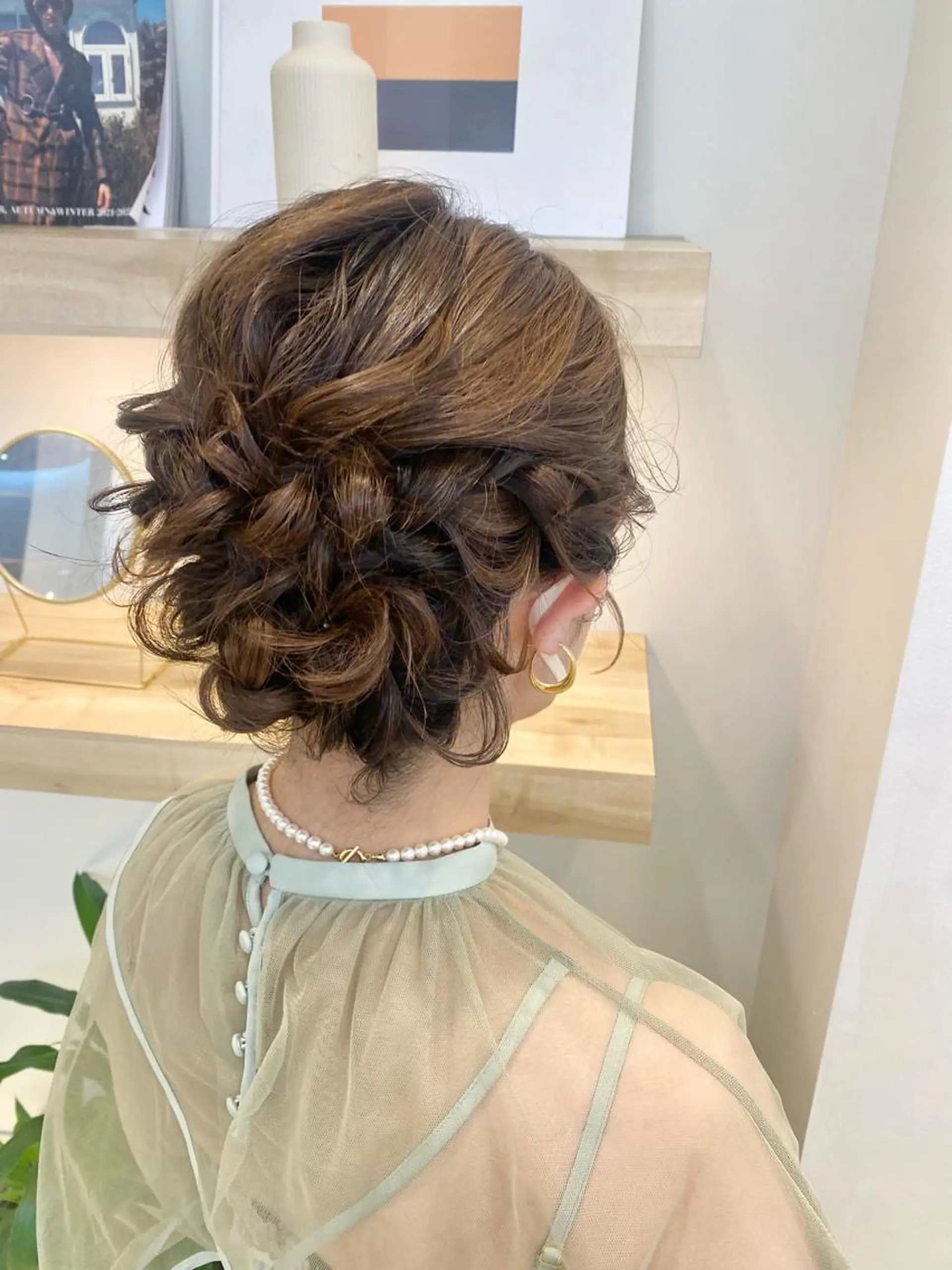 ミディアム ヘアアレンジ ヘアセット apish aoyama所属・武 愛子の眉毛・アイブロウイメージ