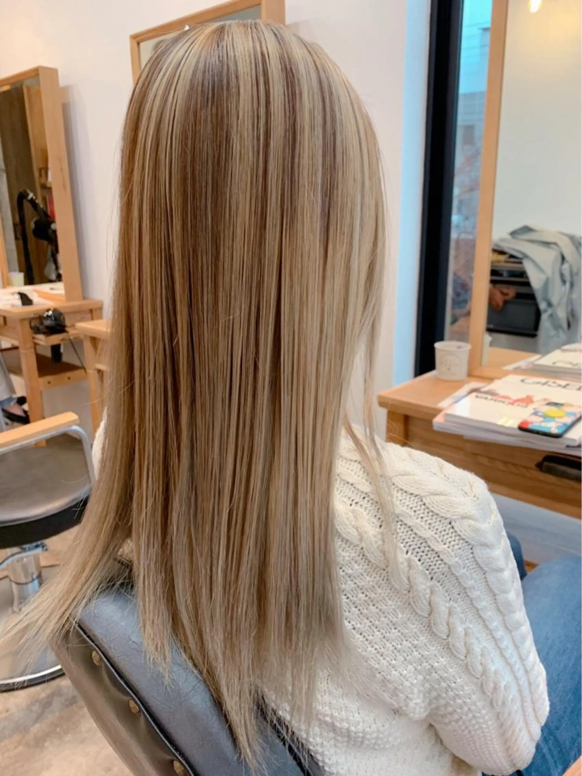 ミディアム ネイル current所属・✨カット美容師 💡高橋優也💡のヘアスタイル