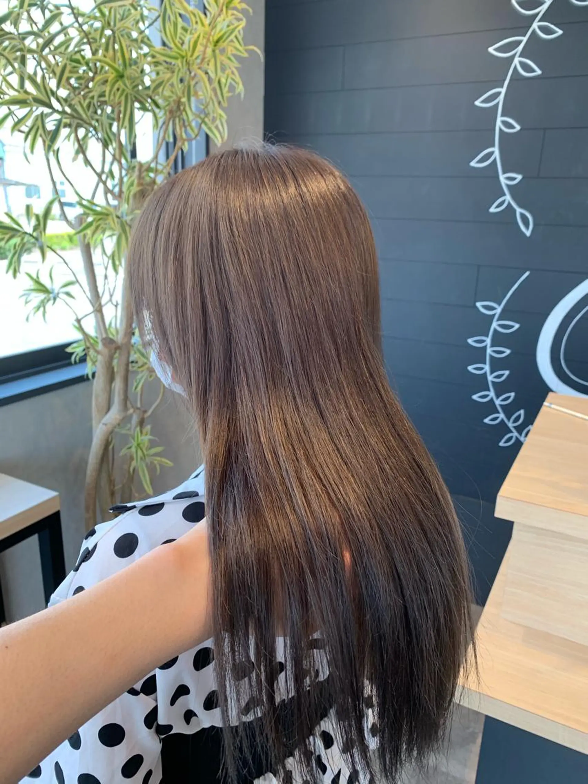 ロング カラー ブリーチ グレージュ 名古屋／デザイン／ ブリーチ/松井亮磨のヘアスタイル