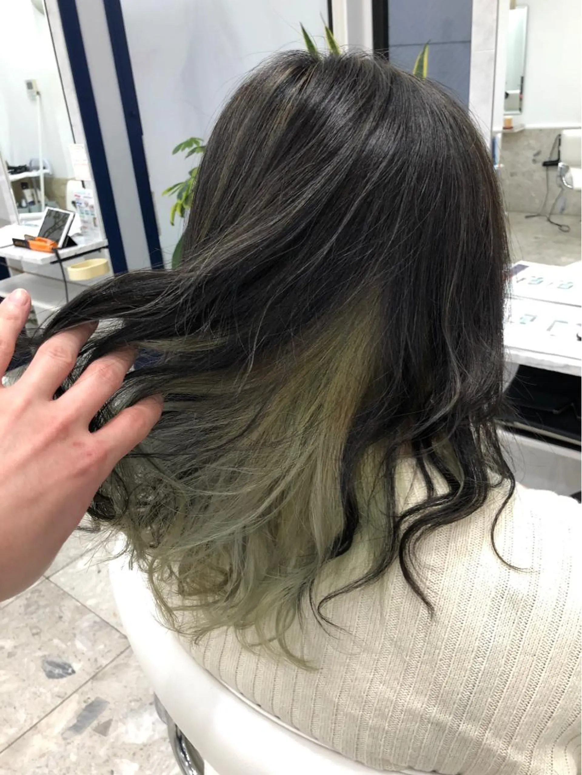 ミディアム カラー インナーカラー 🧸縮毛矯正特化 金澤 彩香🎀のヘアスタイル