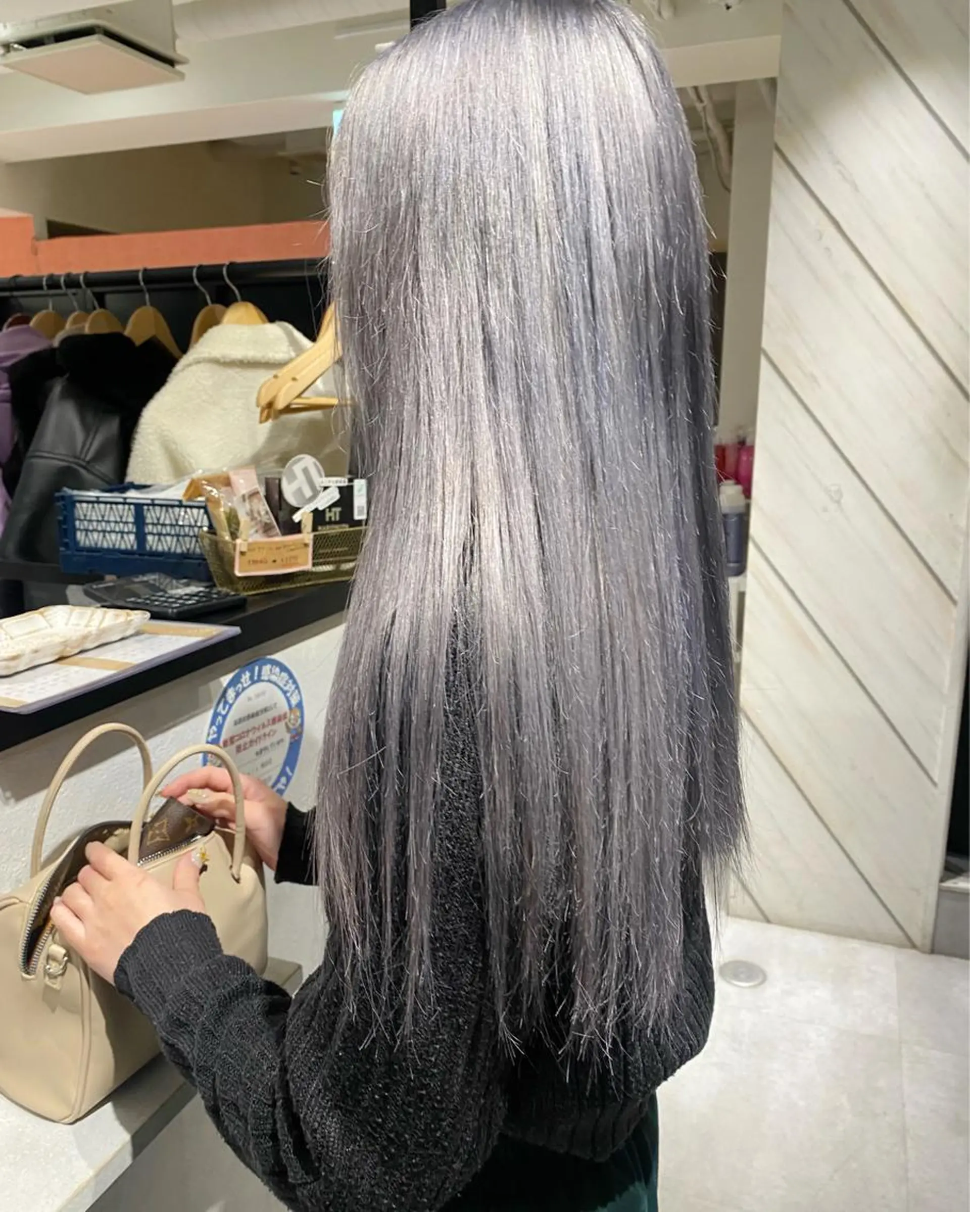 ロング デザイン🥇複雑履歴 ハイトーン特化のヘアスタイル