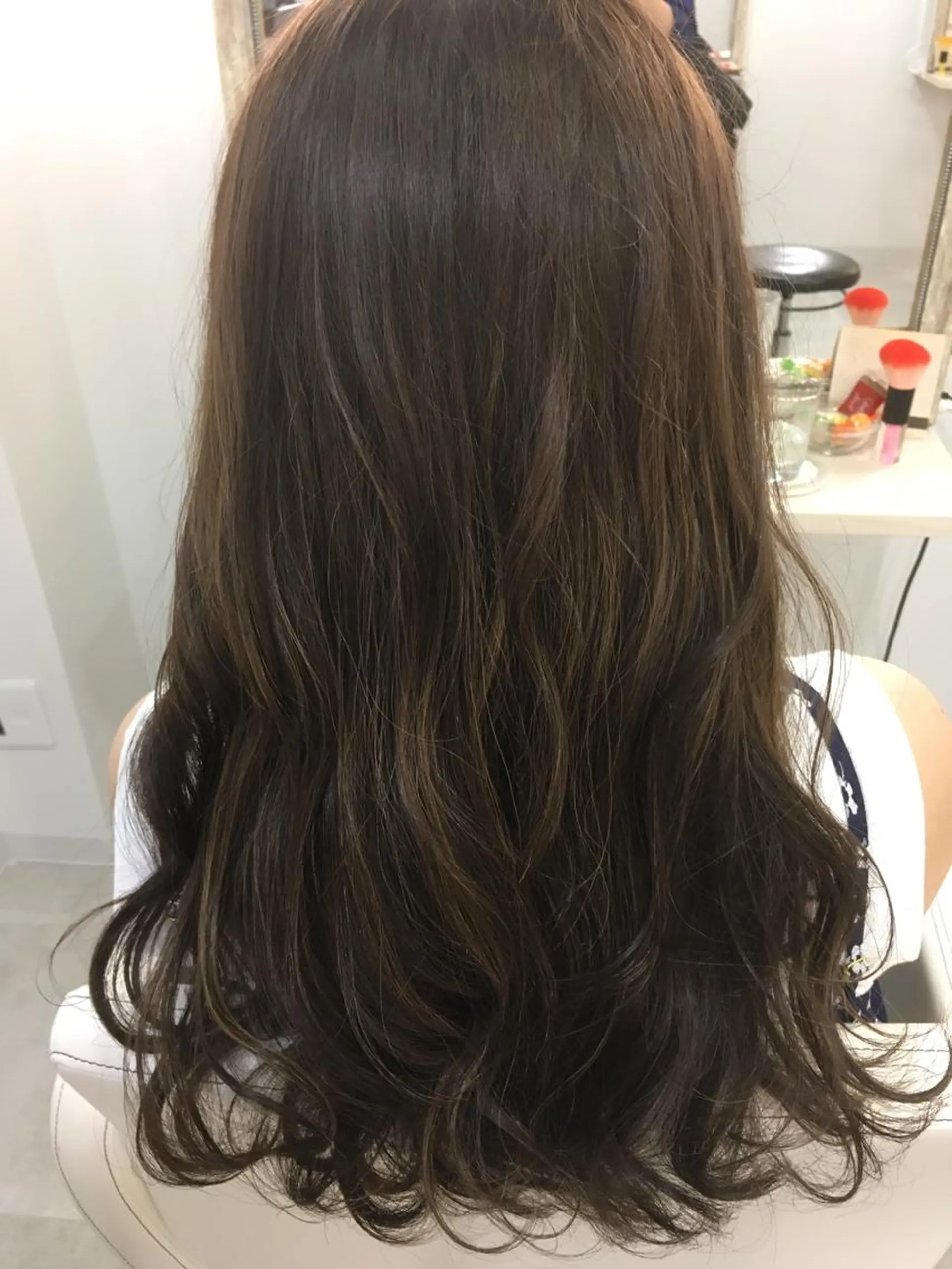 セミロング ロング カラー ハイライトカラー 3Dハイライト ハイライト 髪質改善 中川　翔のヘアスタイル