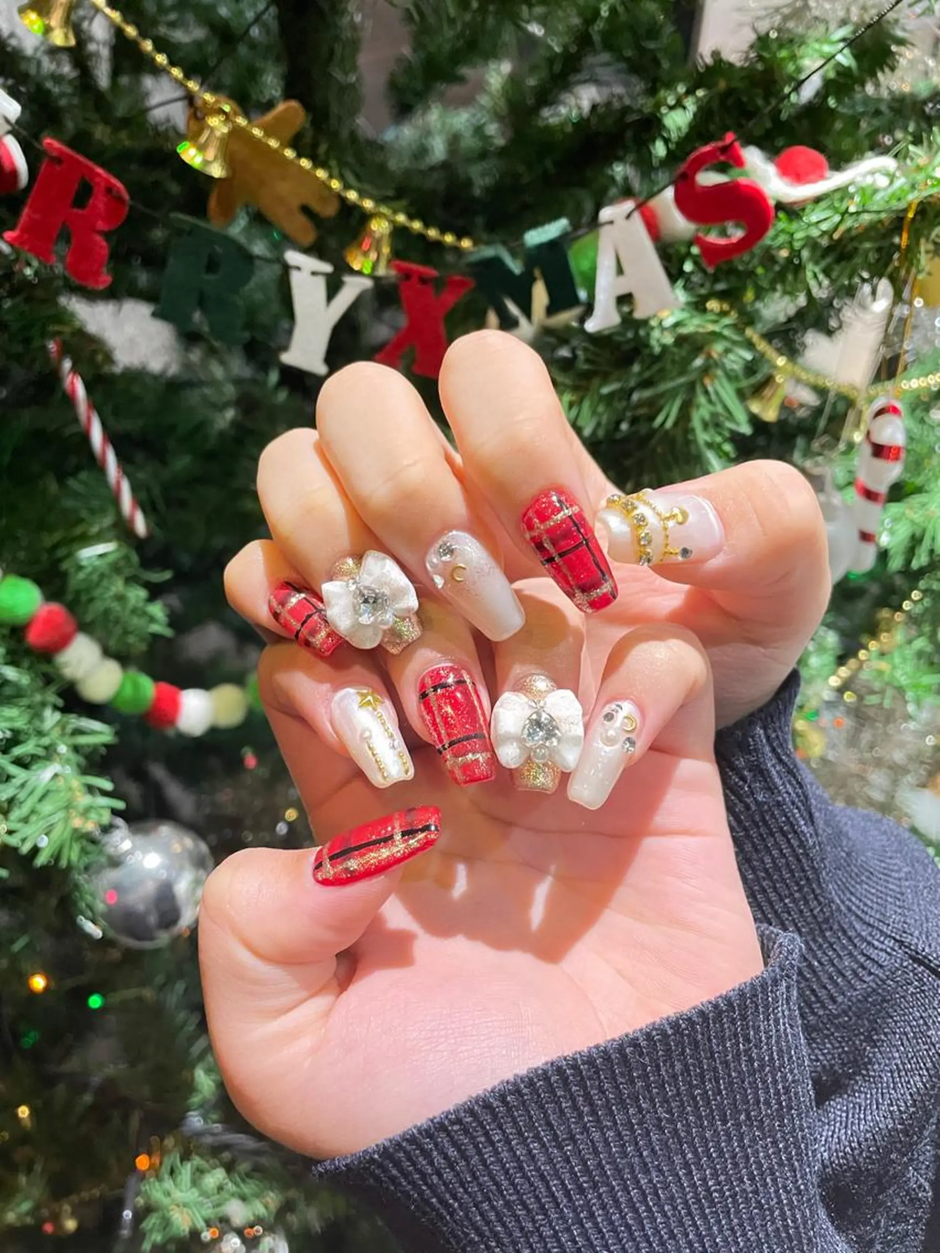 ネイル ハンドネイル ∴Sanae. ∴ トータルビューティーのネイルデザイン