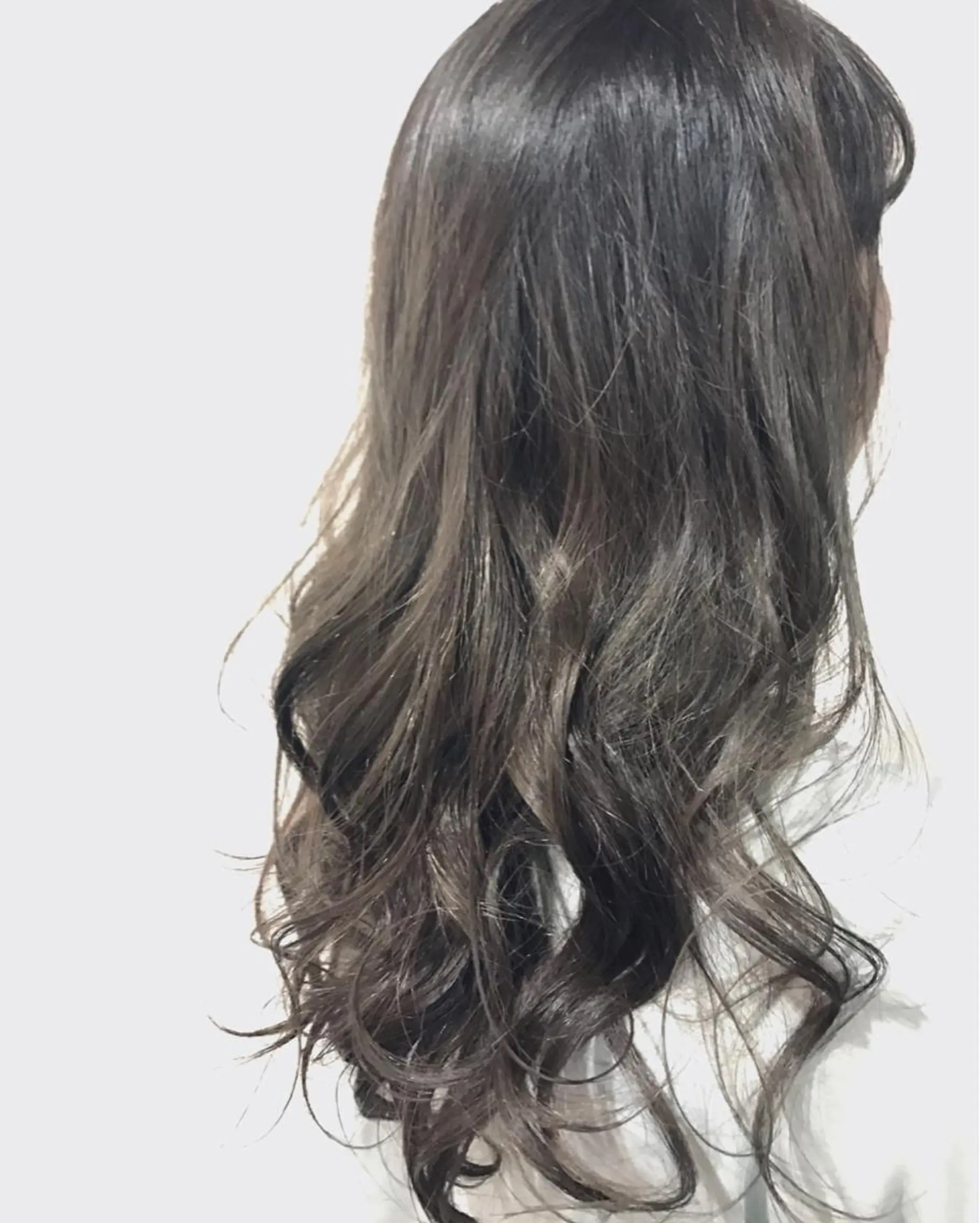 ロング カラー レイヤーカット匠 イソザキノリユキのヘアスタイル