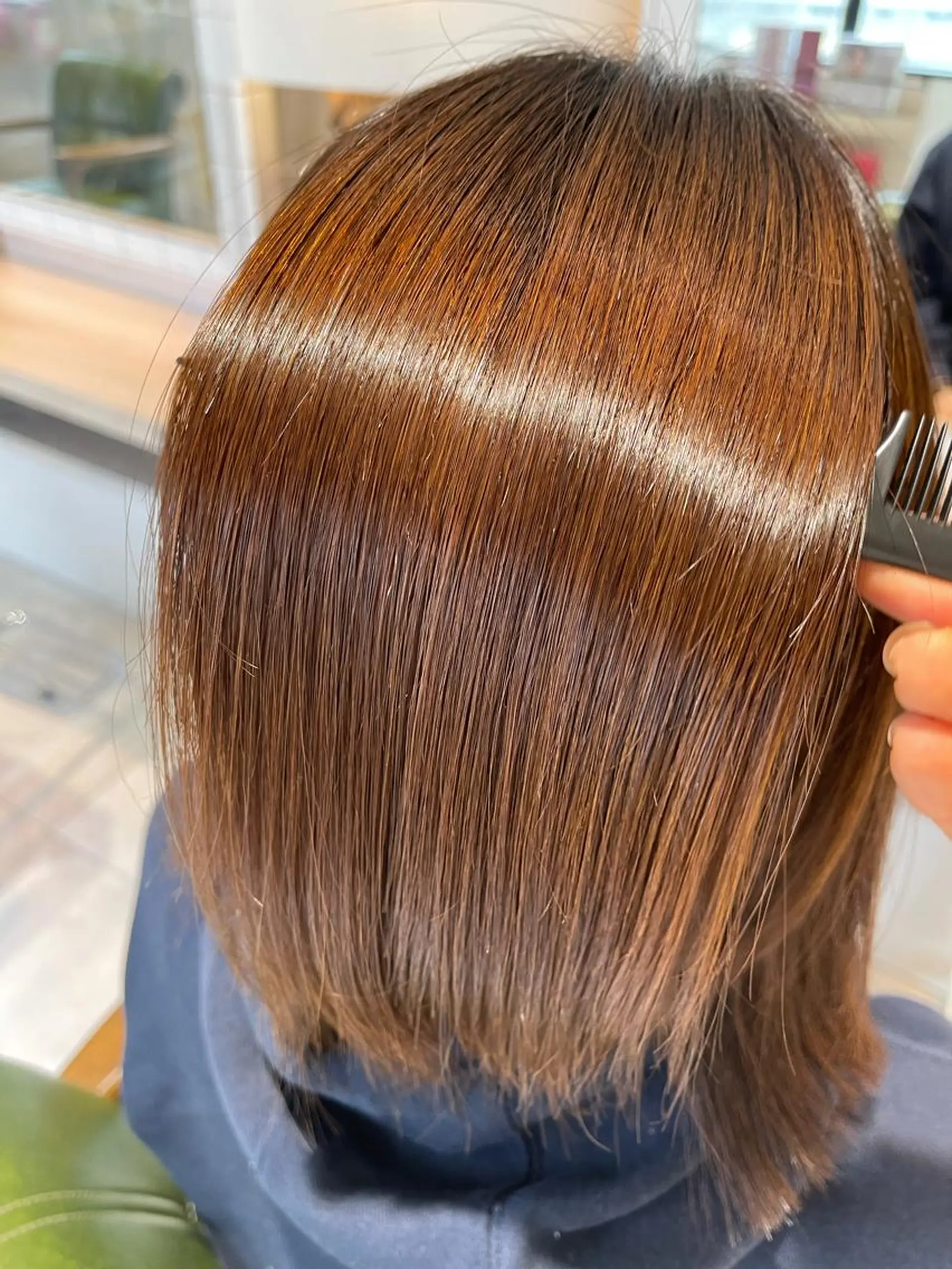 ミディアム 酸性ストレート EARTH 志木店のヘアスタイル