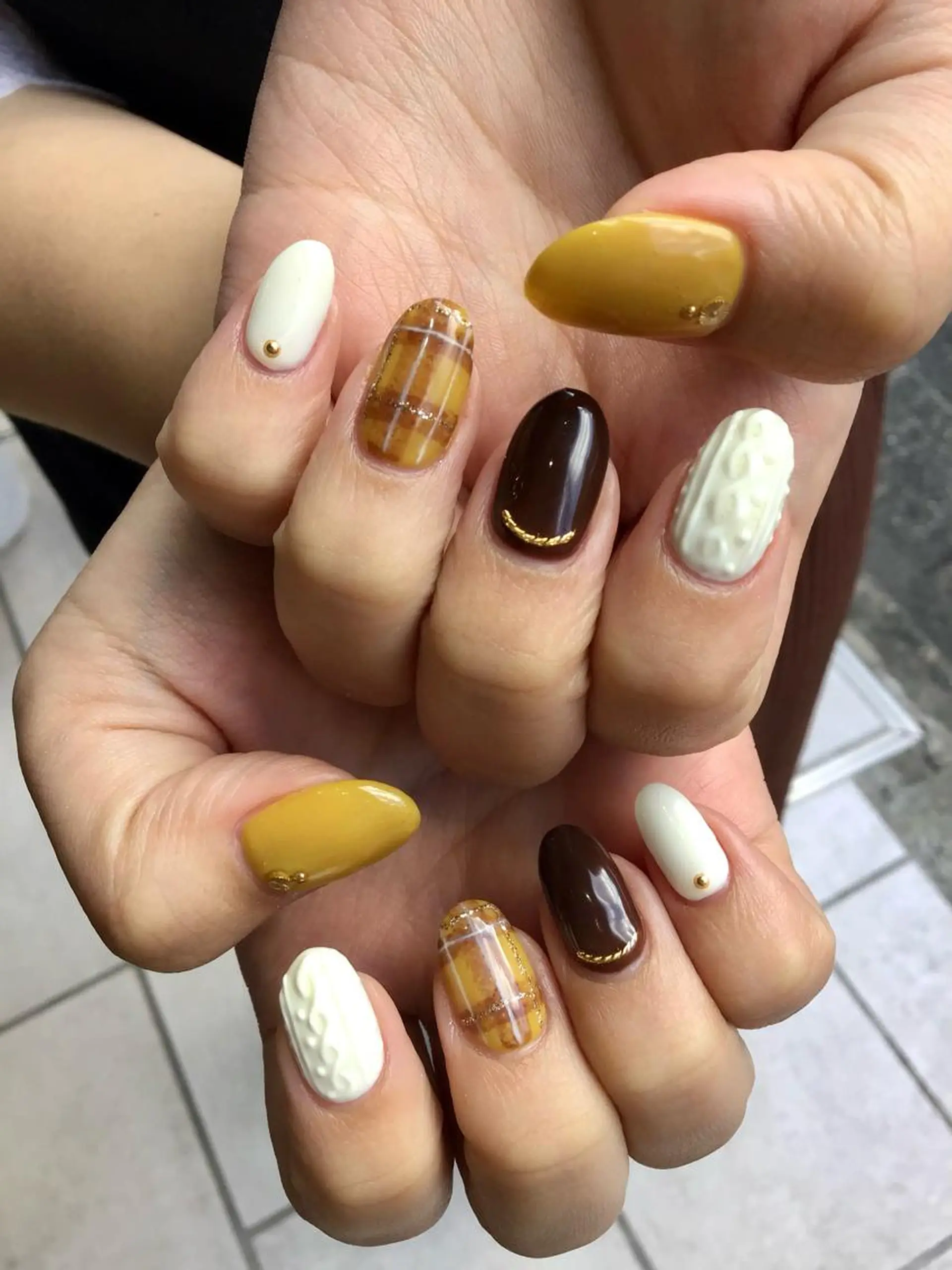 ネイル ハンドネイル Nest 平出のネイルデザイン