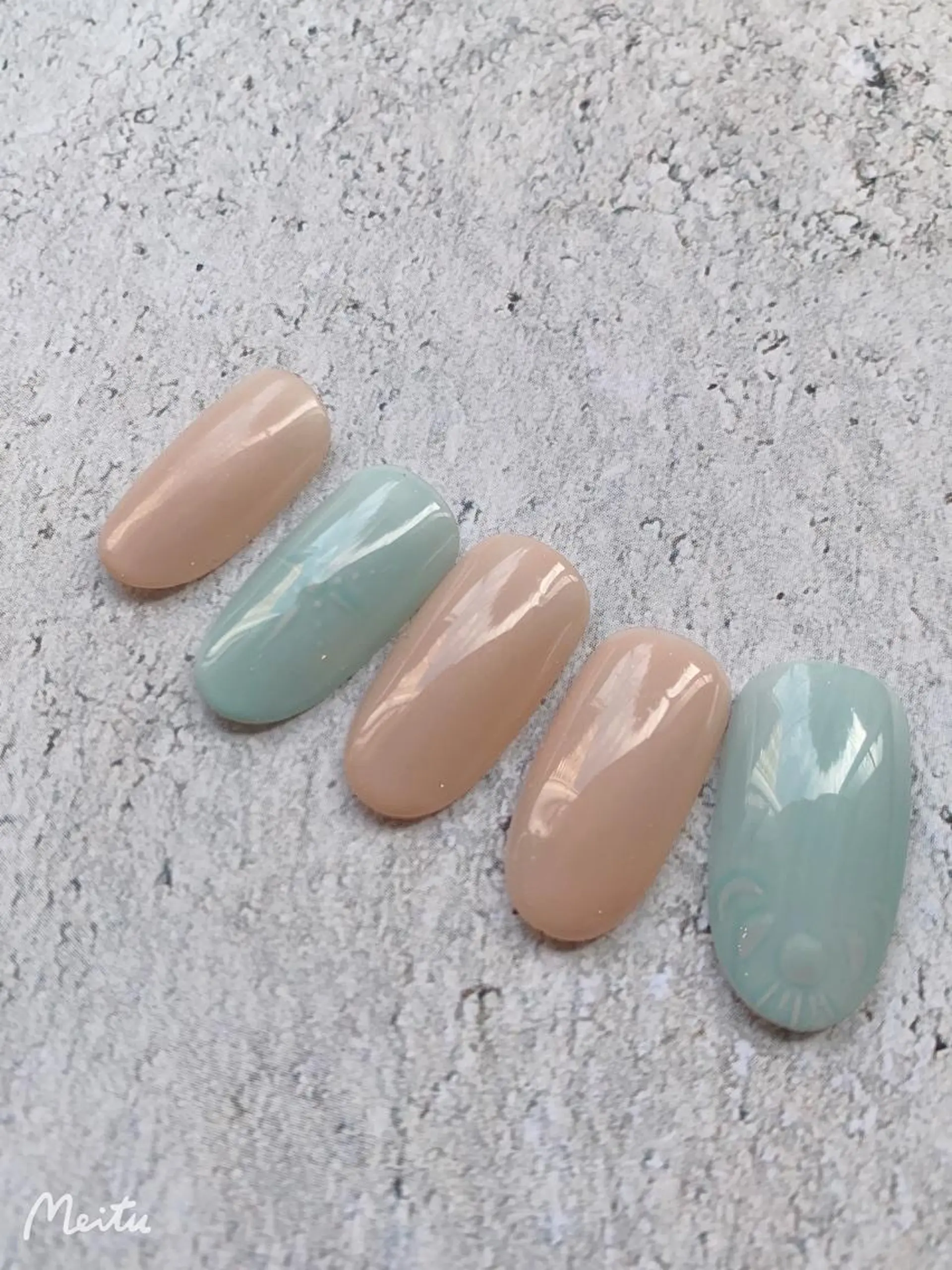 ネイル nail atelier  new moon所属・森 貴子のネイルデザイン