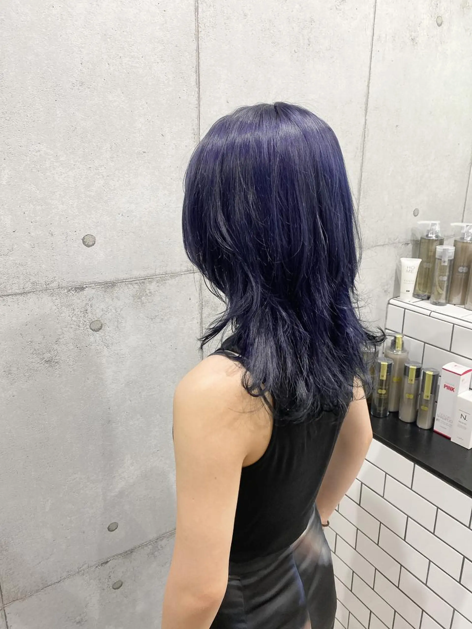 ミディアム カラー newi赤羽 HINATAのヘアスタイル