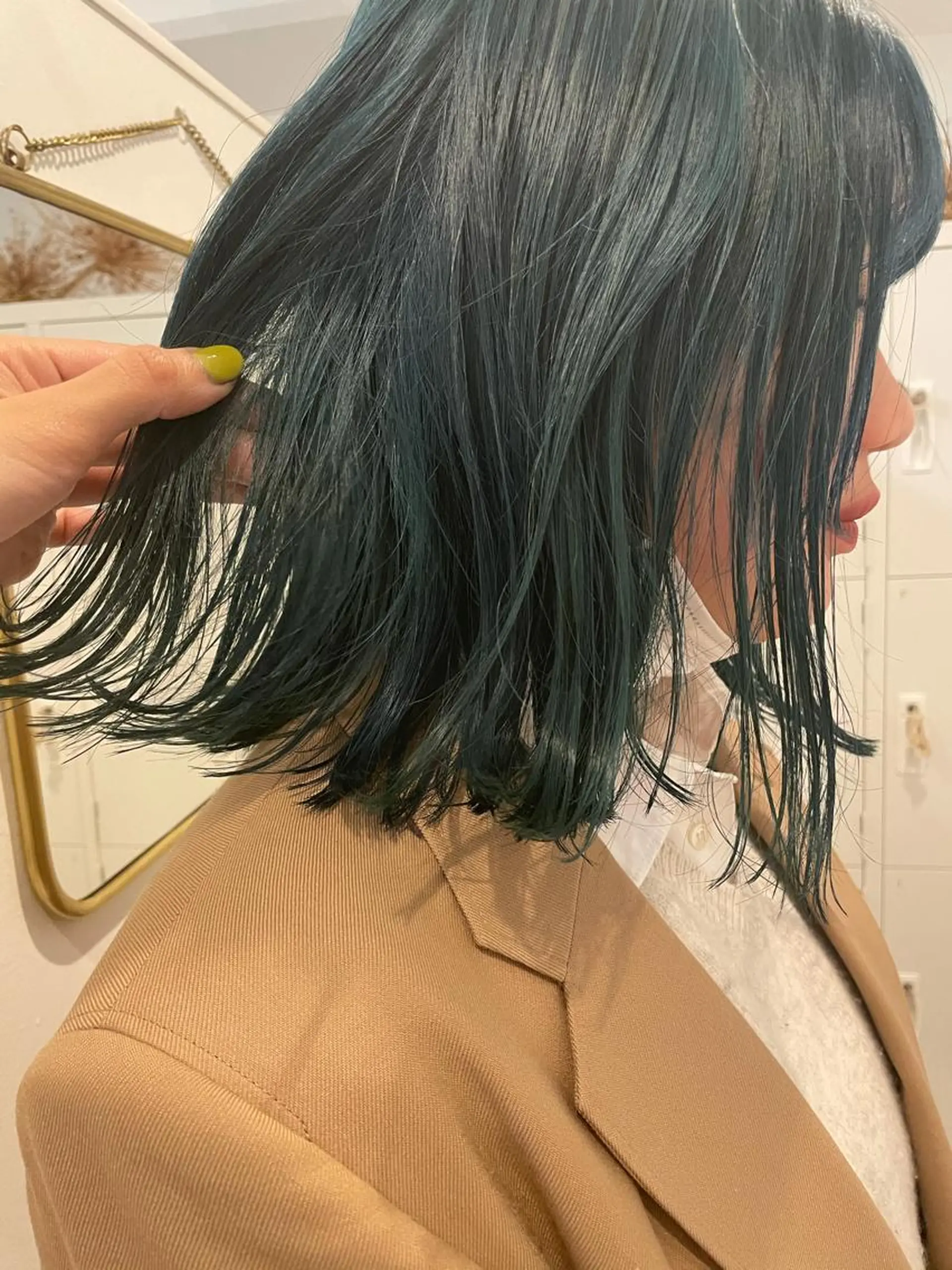 カラー 大迫 江梨のヘアスタイル