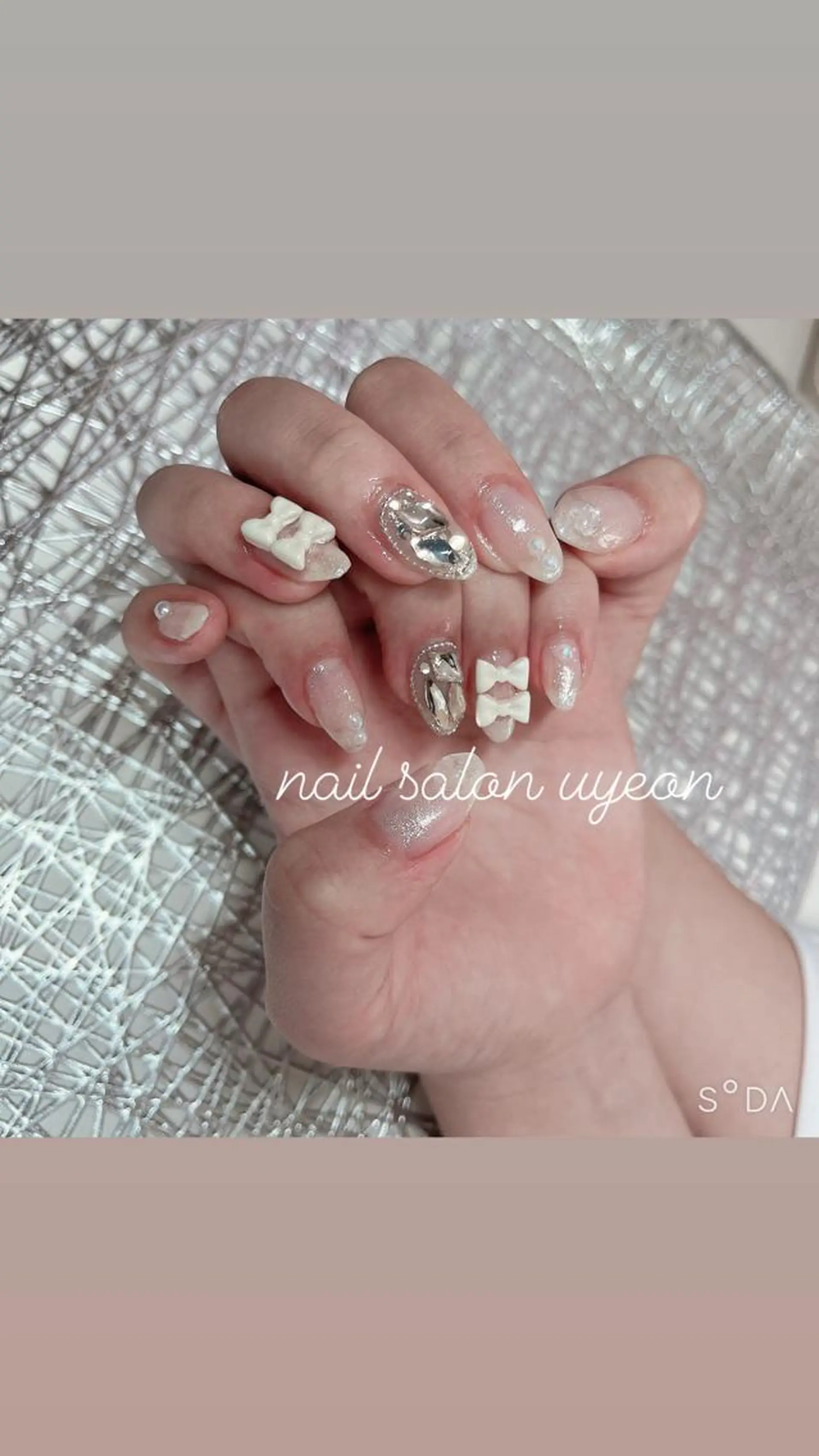 ネイル 鈴木 愛理のネイルデザイン