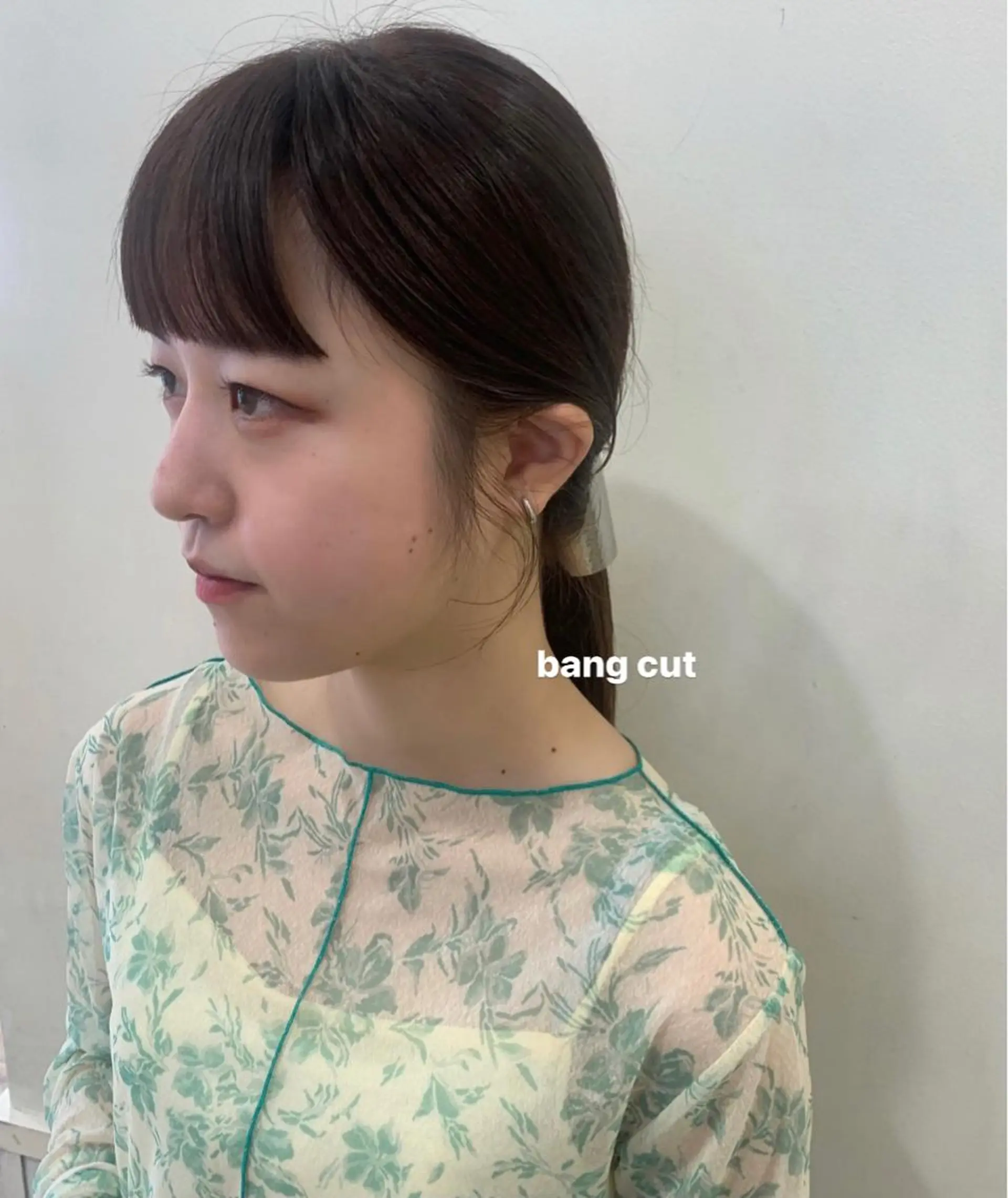 セミロング 顔周りレイヤー 🎀マリノのヘアスタイル