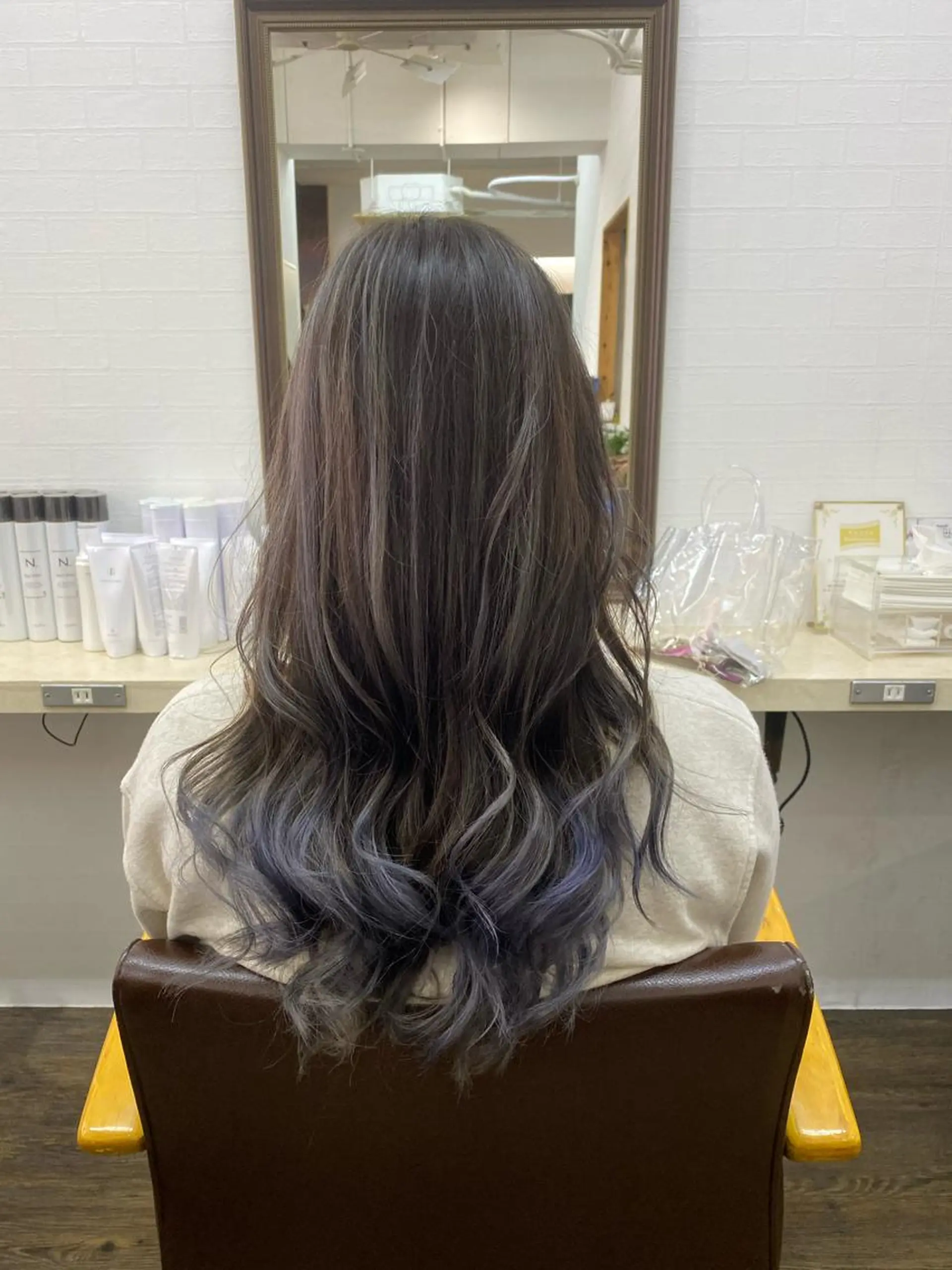 ロング カラー 🎀艶ブリーチカラー 🎀Fan.🎀秋山のヘアスタイル