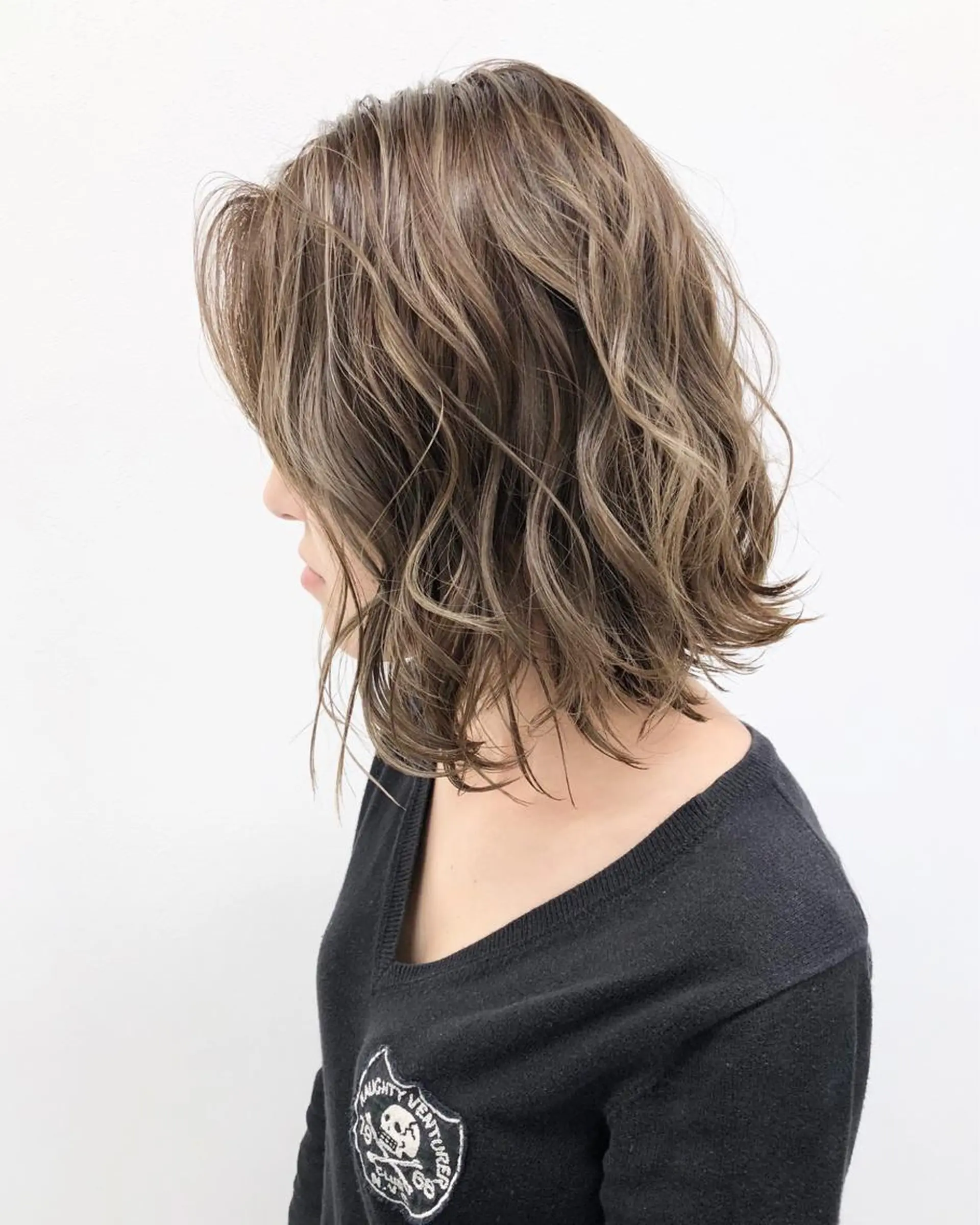 ショート カラー グレージュ ハイライトカラー ボブ ハイライト メンズ特化 パーマ/オザワのヘアスタイル