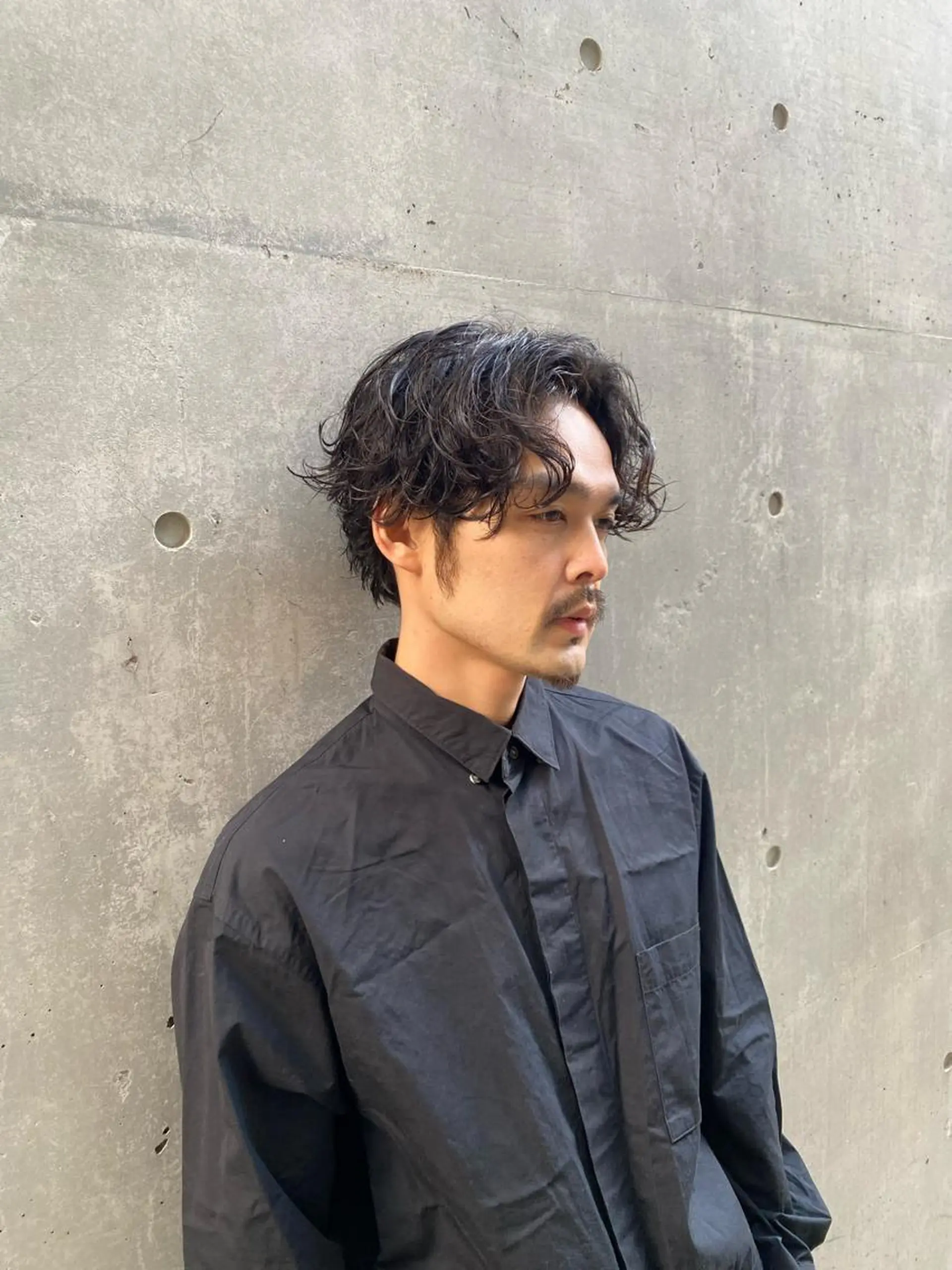 メンズ 透明感ブリーチ/ メンズパーマのヘアスタイル