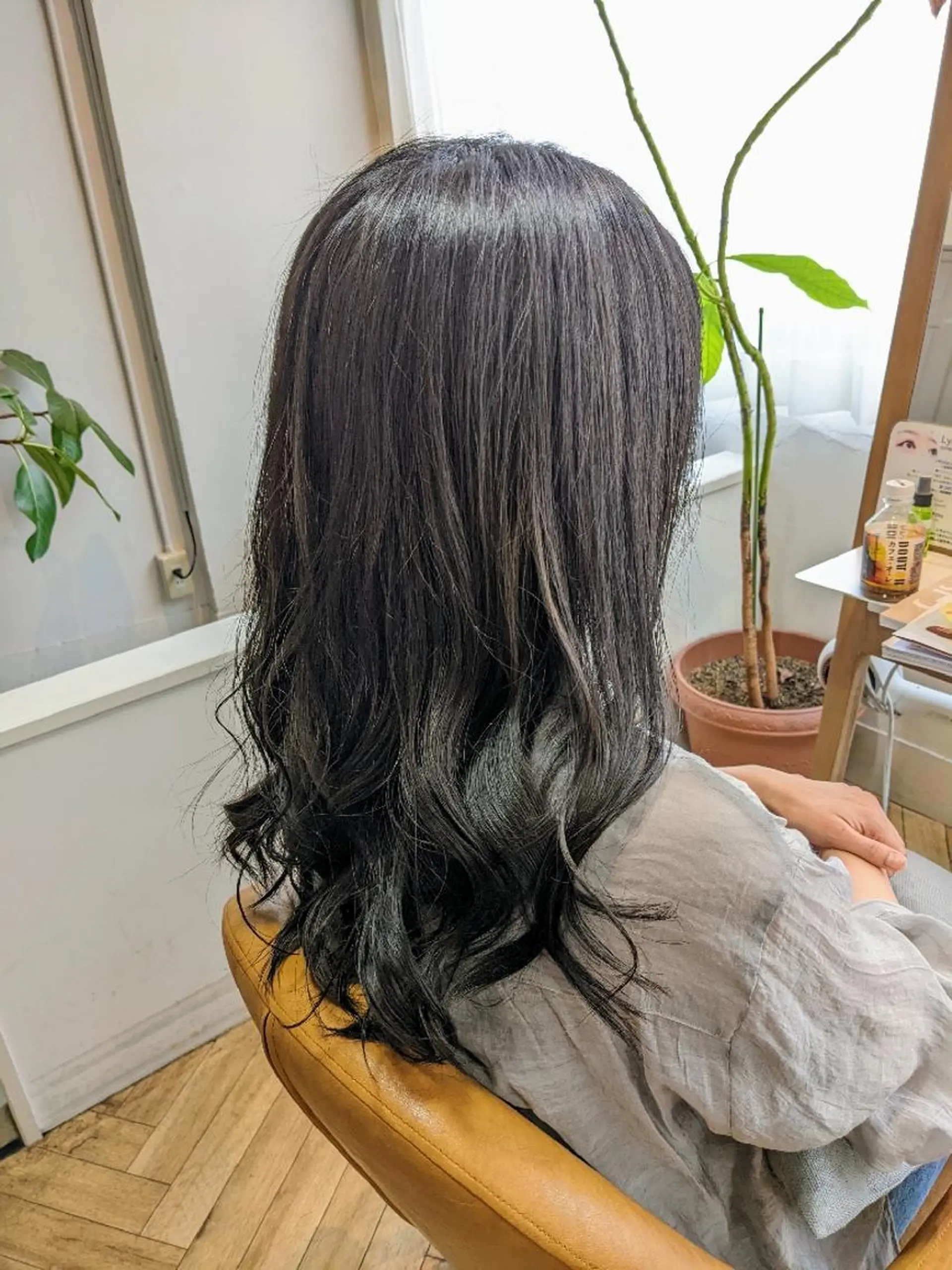 セミロング カット ヘアカラー トリートメント 中野 雅子のヘアスタイル