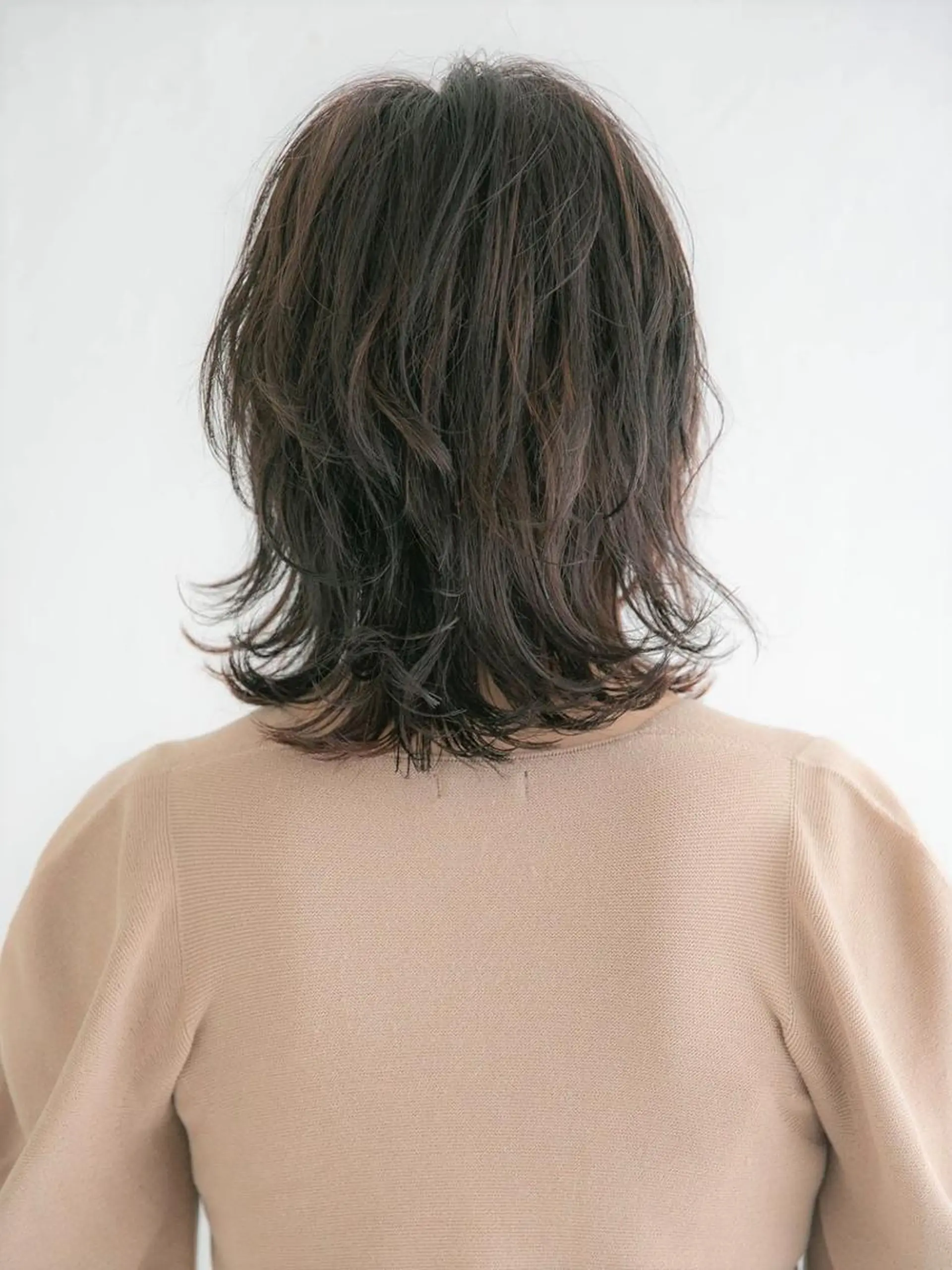 ミディアム 黒川 真実のヘアスタイル