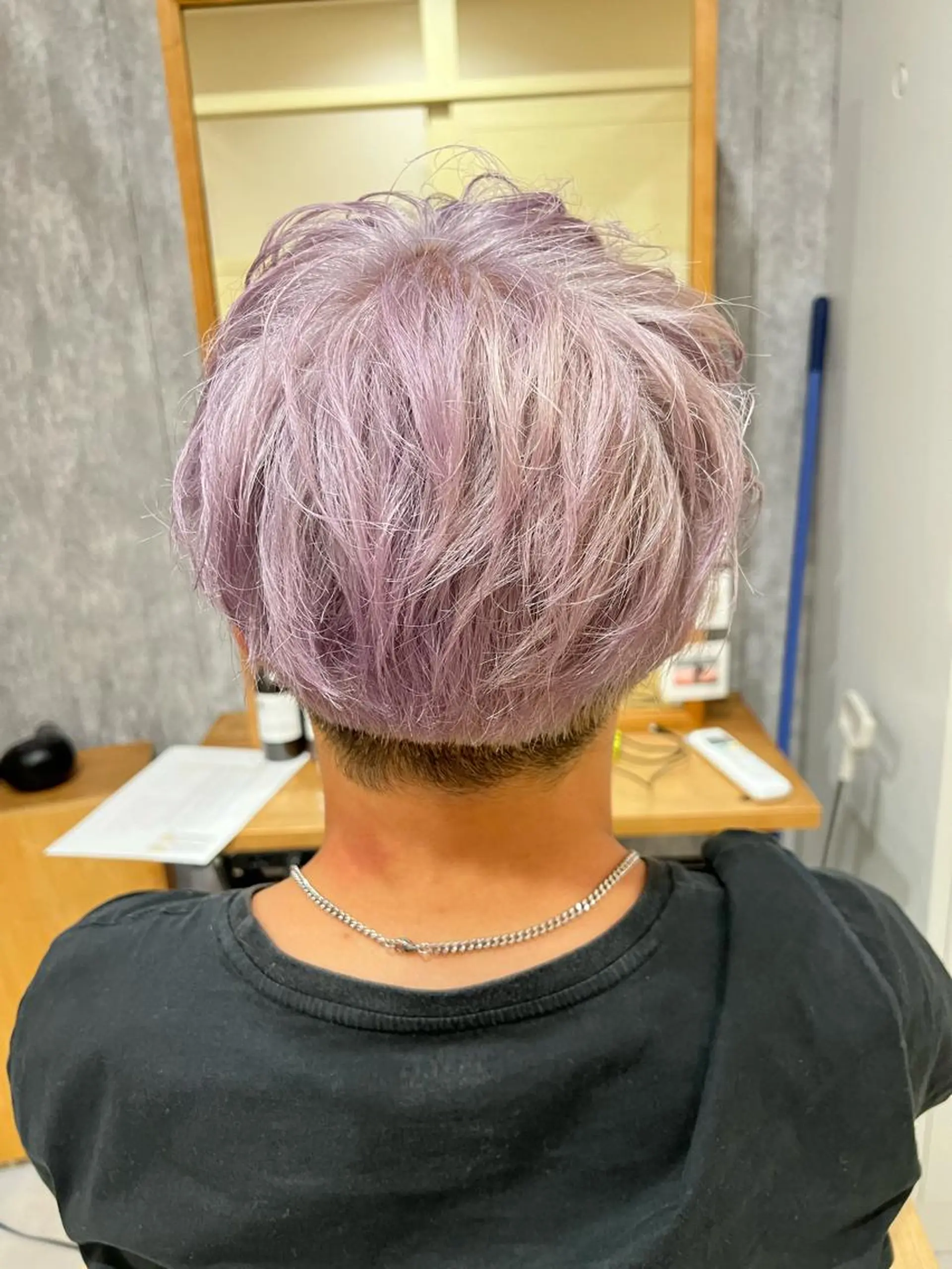 ショート カラー ヘアアレンジ パープルカラー シルバー emu所属・🌈髪質改善・美髪矯 正・平野瀬乃🌈のヘアスタイル