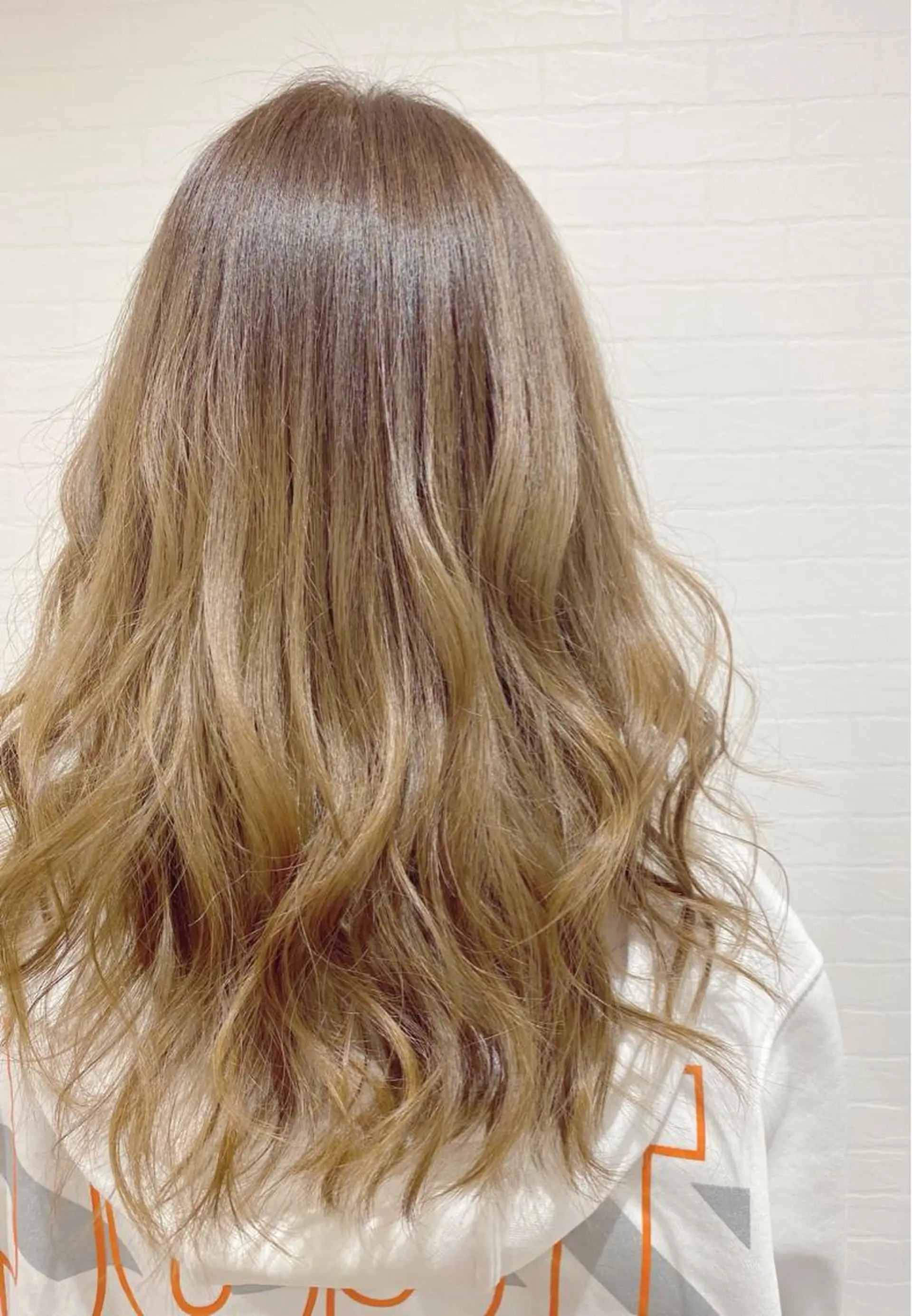 カラー GRANLUSSO 〜グランルッソ駅前店所属・木口 嘉美のヘアスタイル