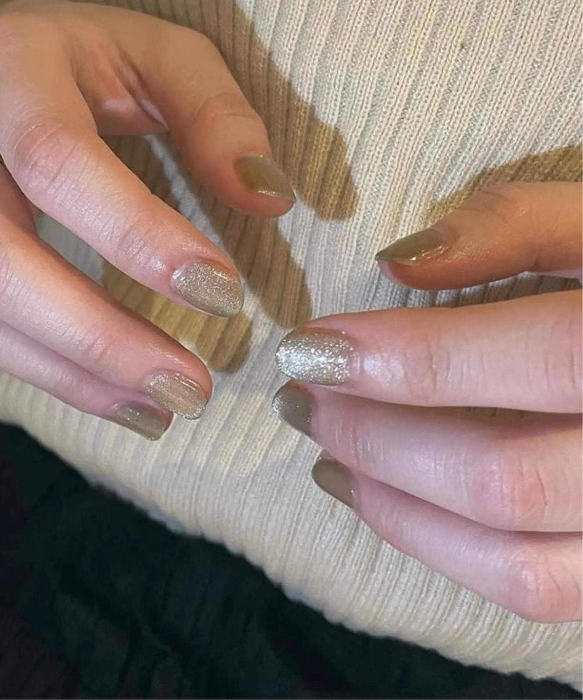 ネイル マグネットネイル ハンドネイル mio _POHEURのネイルデザイン