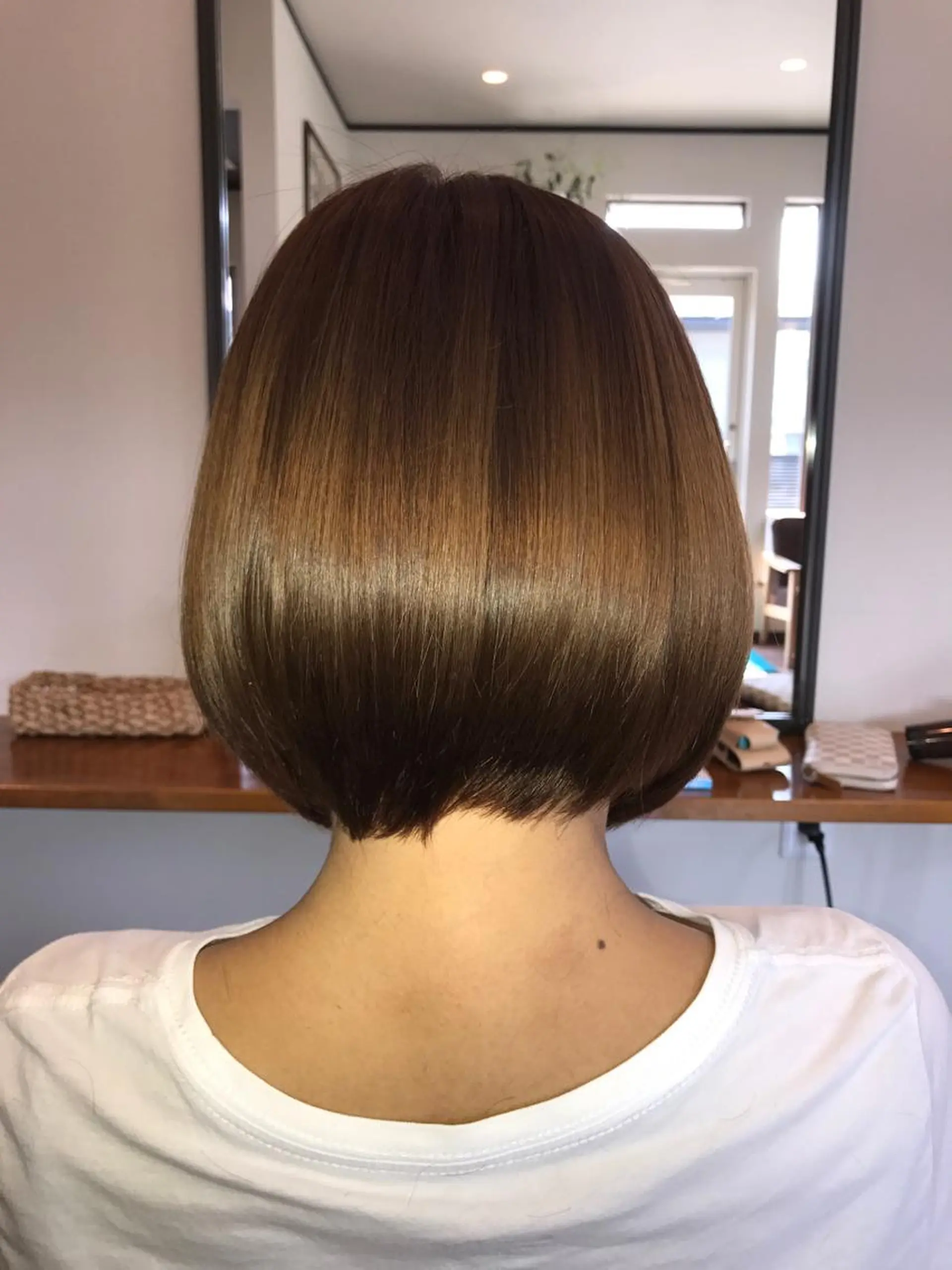 ショート カラー 前下がりボブ ボブ カット ICHIE hair studio所属・ICHIE hair Sのヘアスタイル