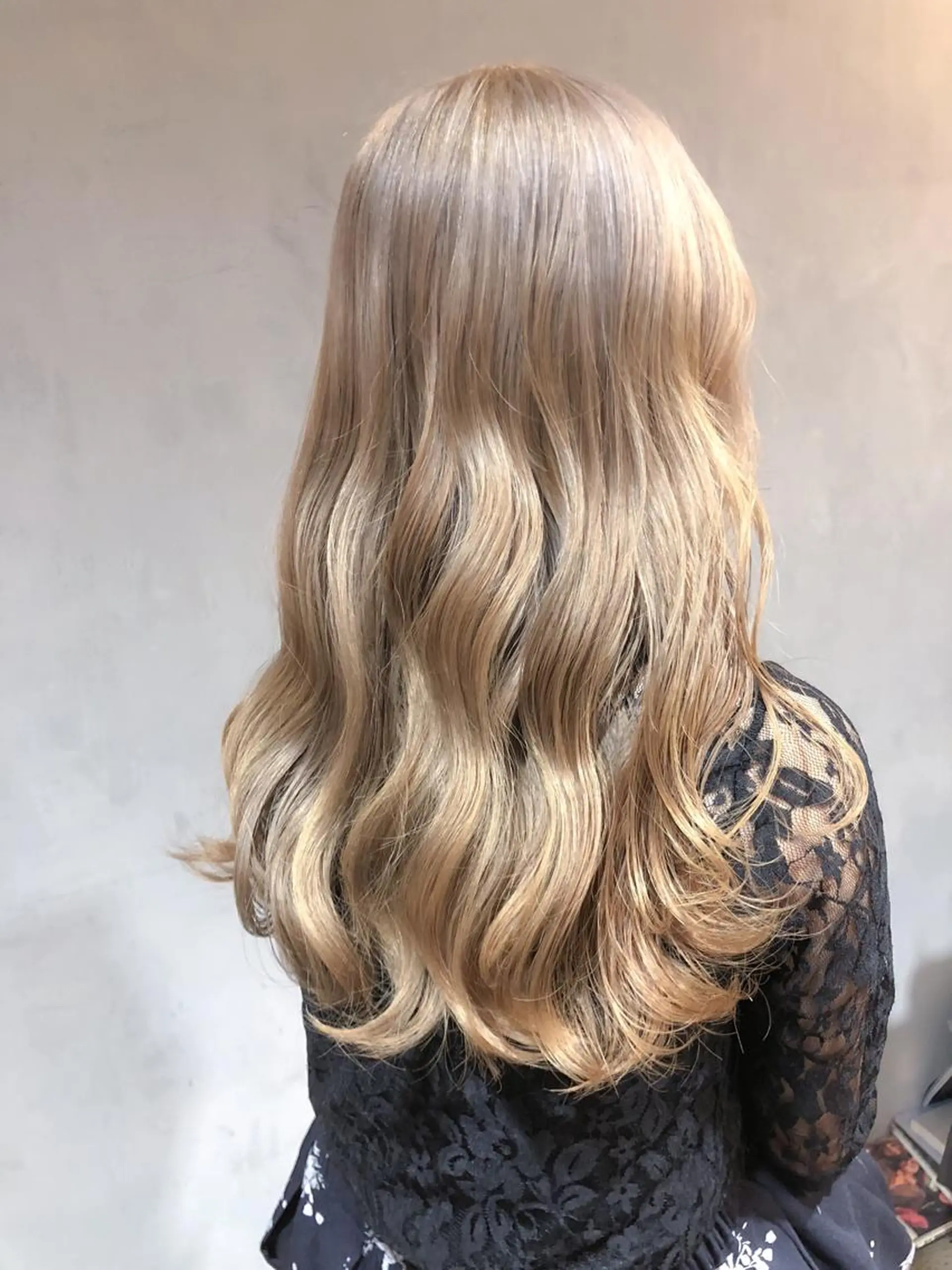 セミロング みつゆ 表参道/原宿のヘアスタイル