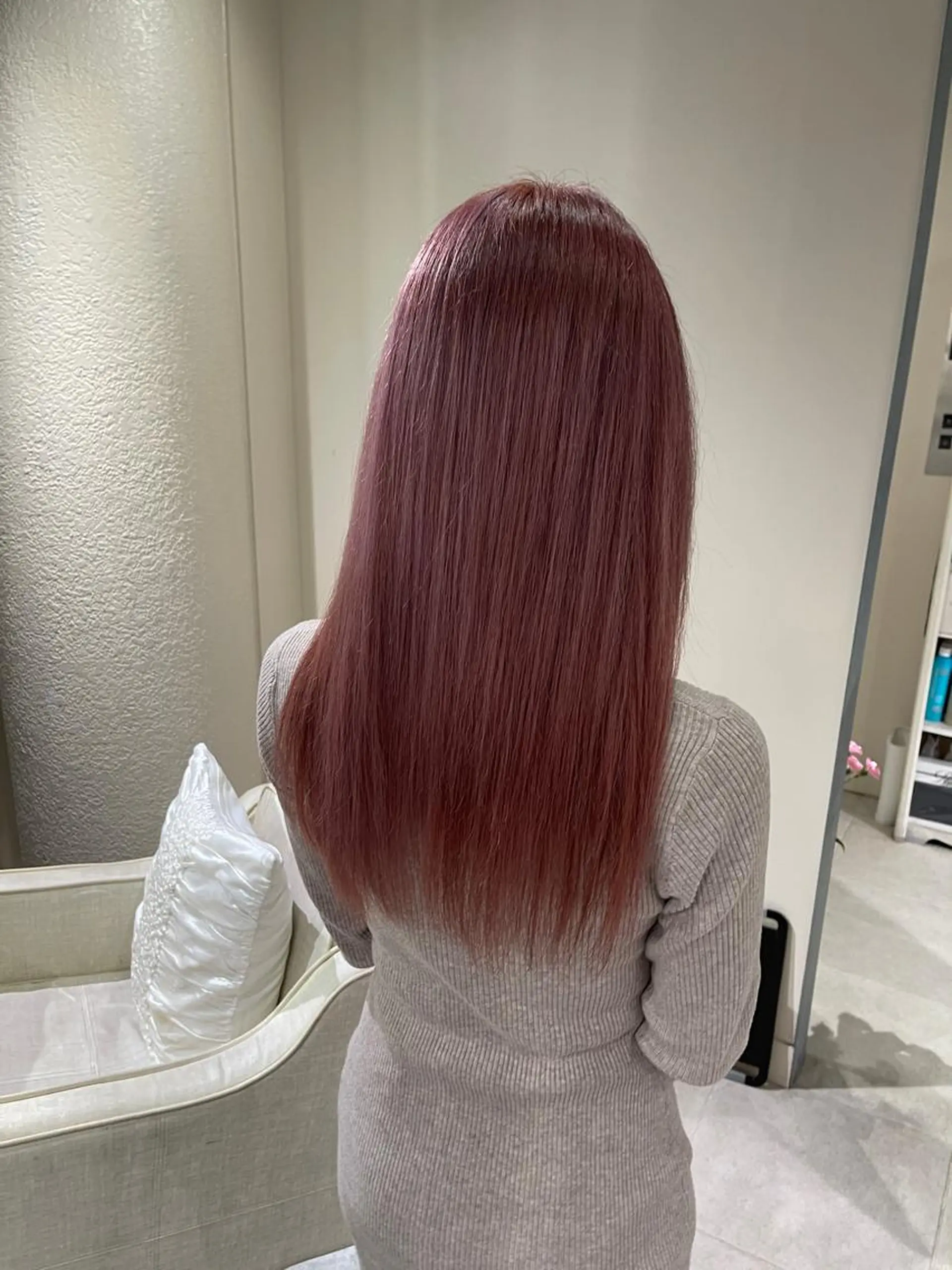 ロング カラー シールエクステ ブリーチ ケアブリーチ デザインカラー ハイトーンカラー ヘアカラー ムラ修正、複雑履歴 治すサロン🤍アミルのヘアスタイル