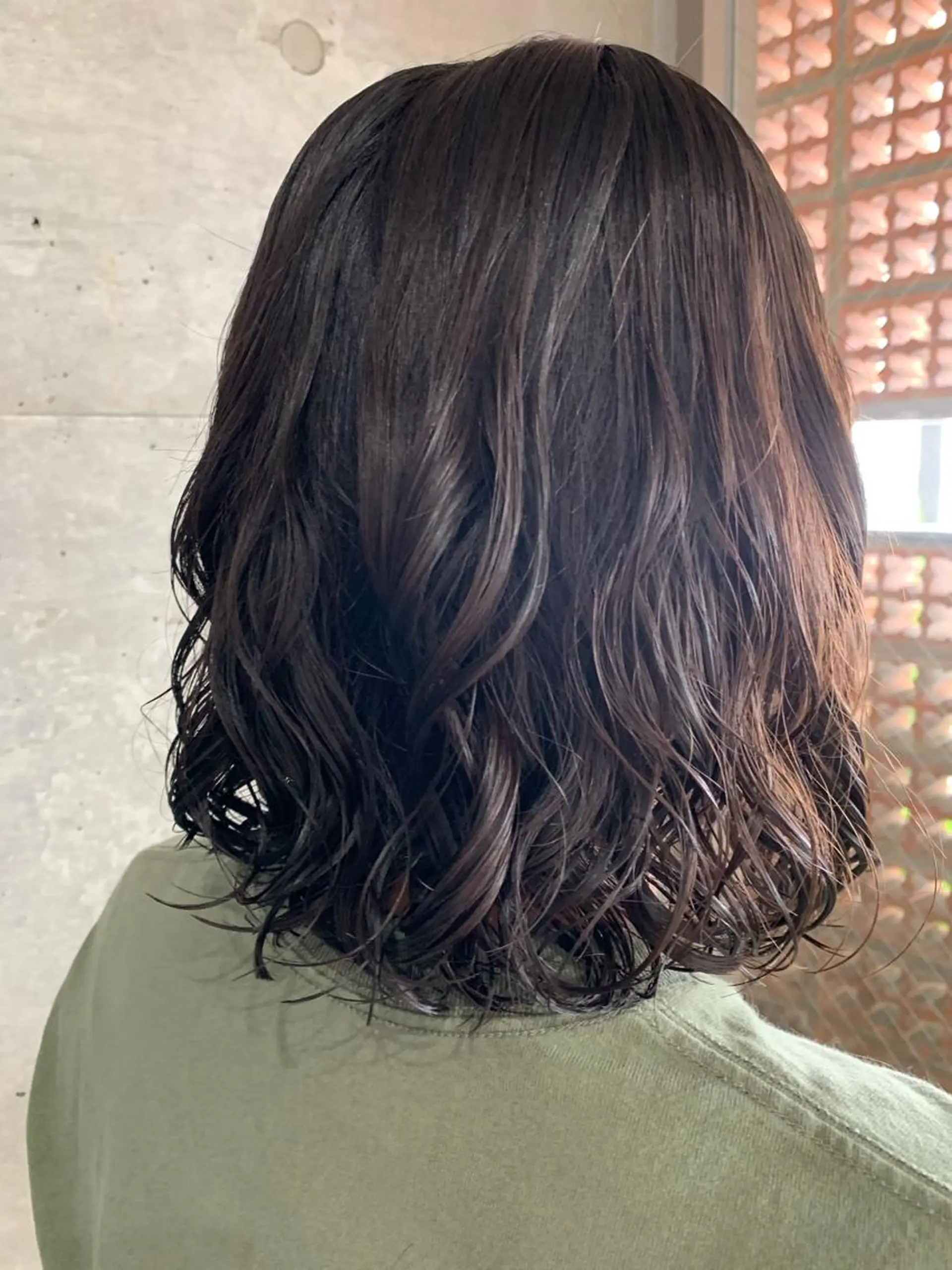 ミディアム パーマ ボブパーマコテ巻き風 パーマNo1深江秀平のヘアスタイル