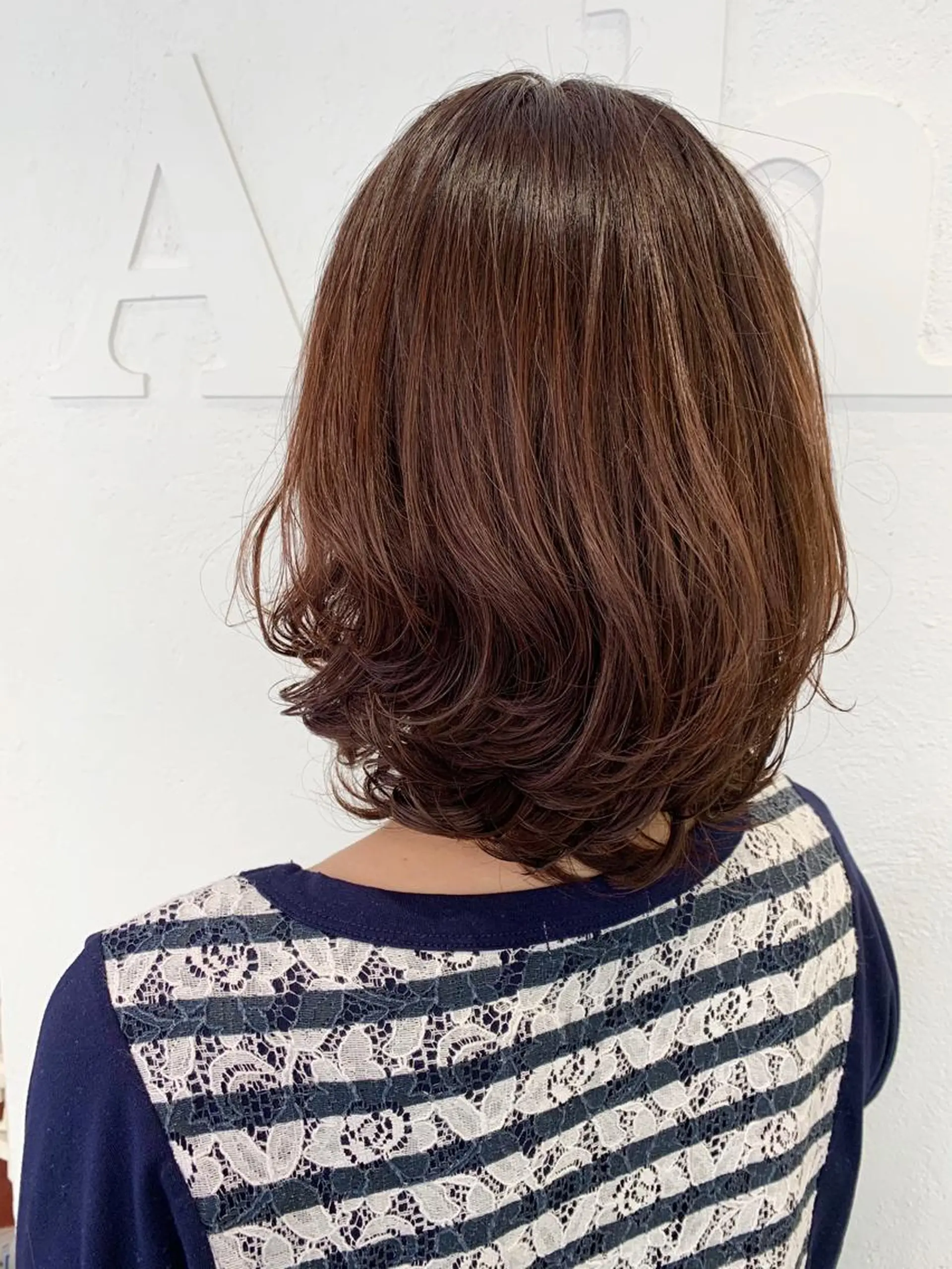 セミロング 飯田 真澄のヘアスタイル