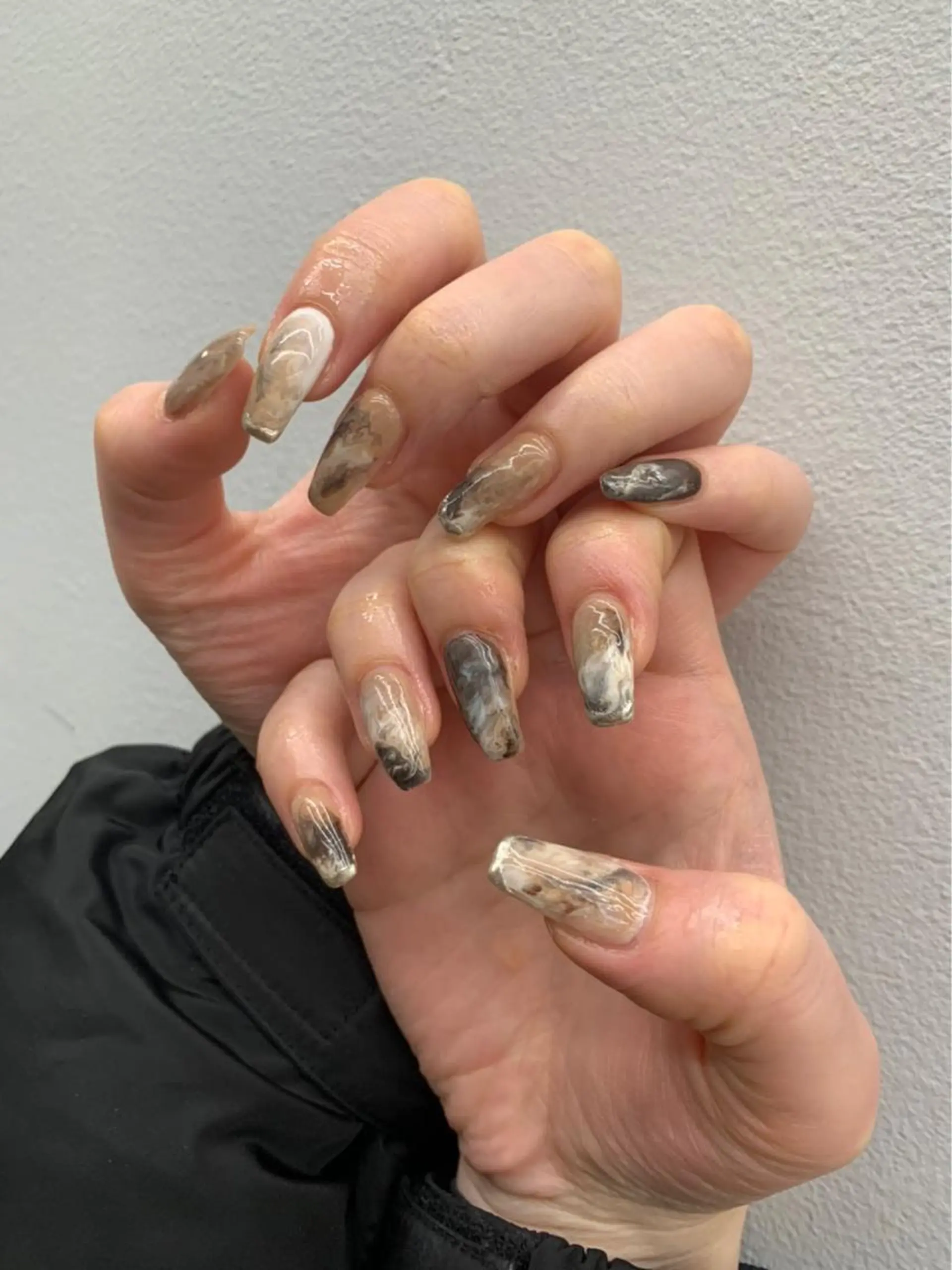 ネイル 大理石ネイル(マーブル) PLATINUM   DOLL【プラチナムドール】所属・ひろこ eyelist🎀のマツエク・マツパデザイン