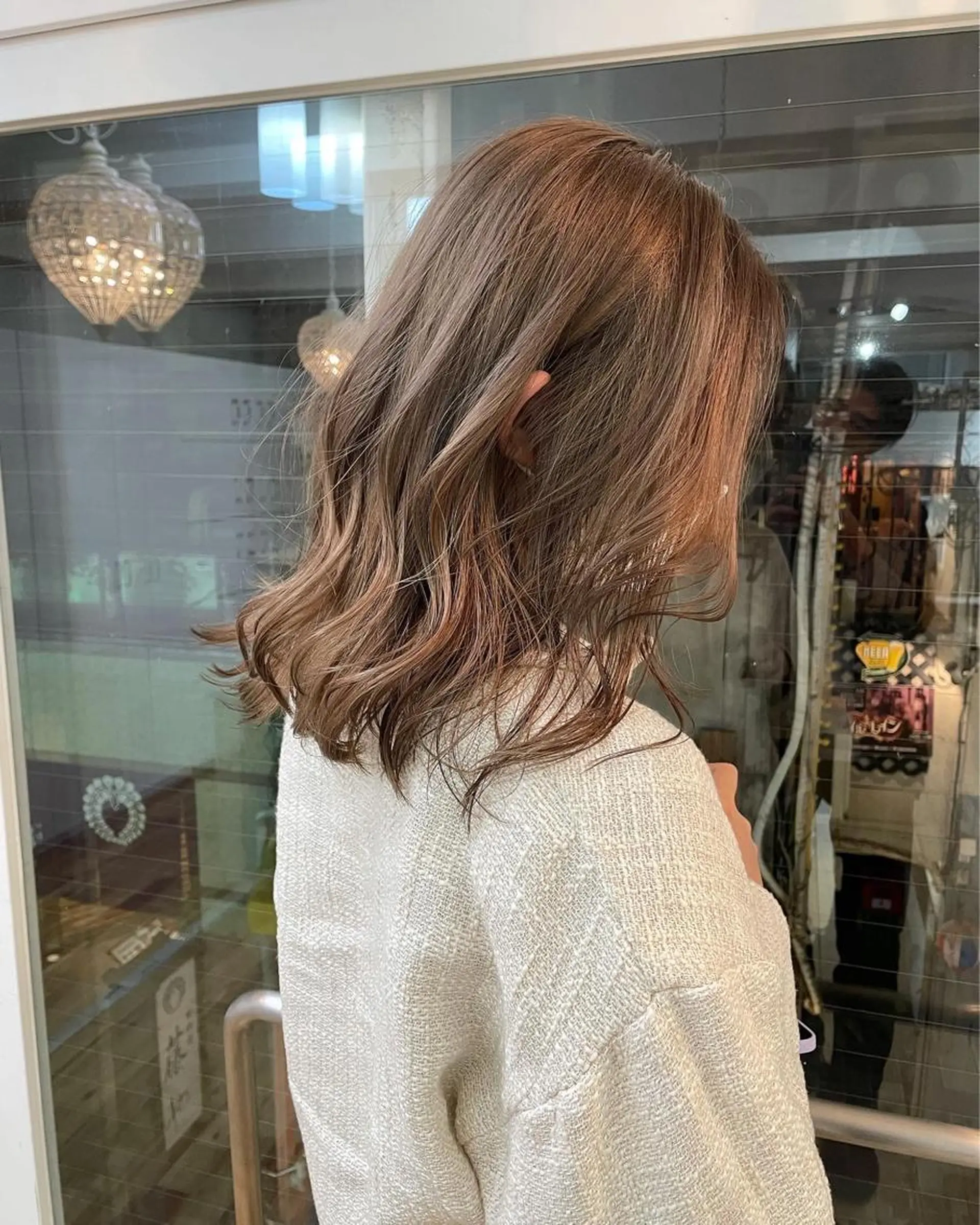 ミディアム カラー ベージュカラー ミルクティーベージュ ヘアカラー トリートメント Tao所属・藤川 大智のヘアスタイル