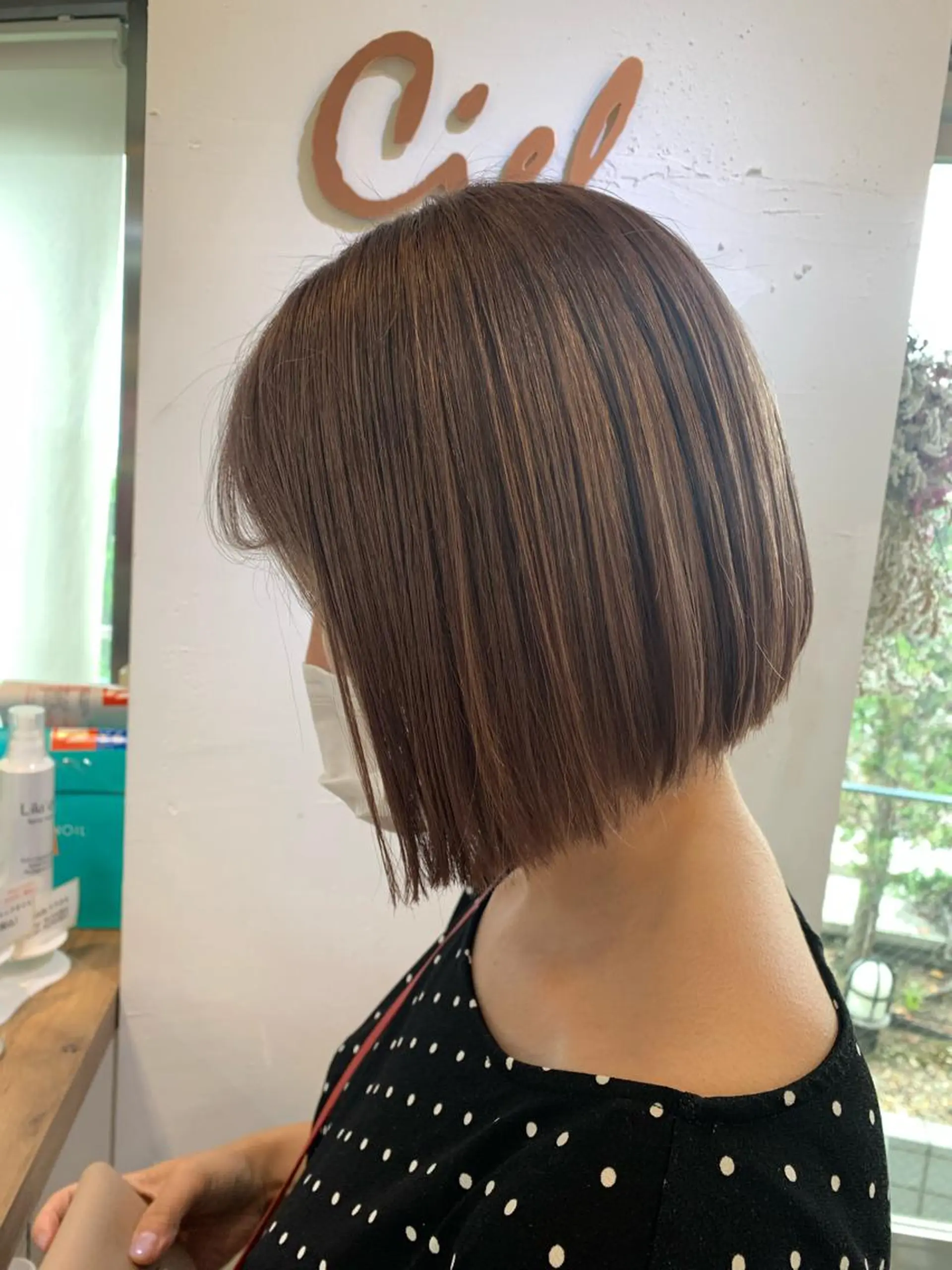 ミディアム カラー ベージュカラー ピンクカラー ピンクベージュ ボブ 韓国風ヘア カット ヘアカラー 藤間 帆乃夏（とうまほのかのヘアスタイル