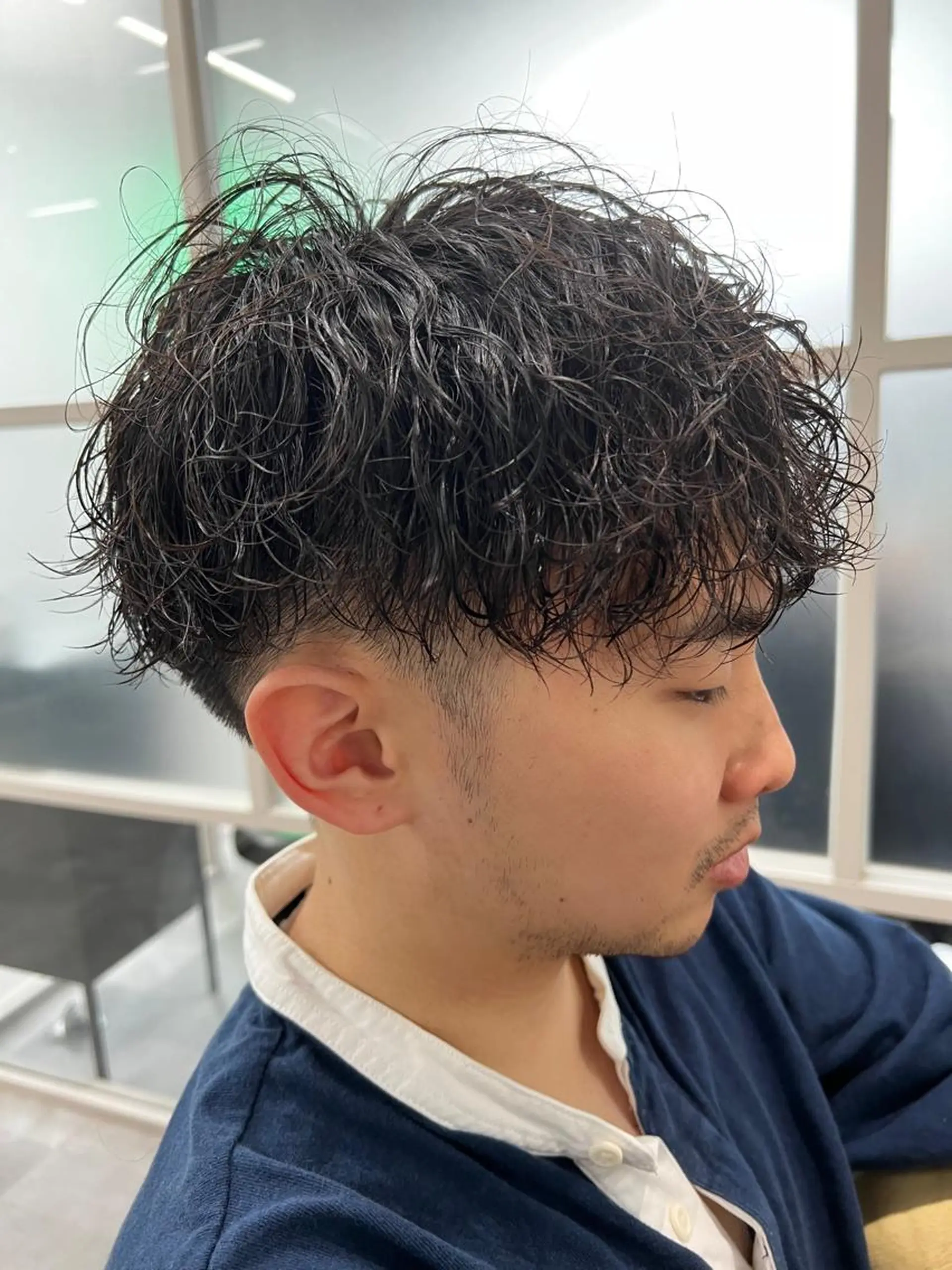 ミディアム パーマ メンズ メンズブリーチ メンズハイライト メンズインナーカラー ボブ ハイライト カット パーマ newi ナカノのヘアスタイル