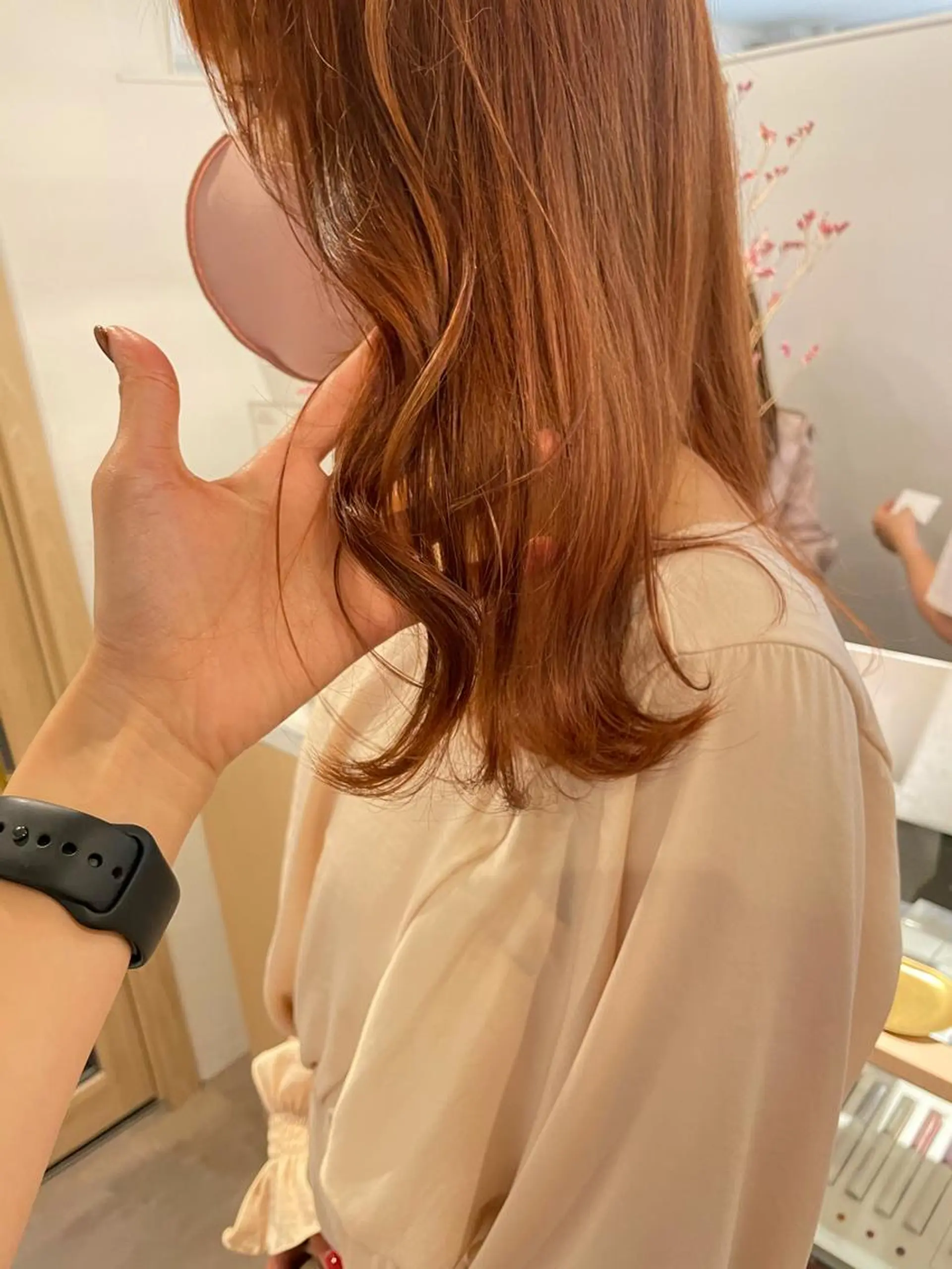 カラー 大迫 江梨のヘアスタイル