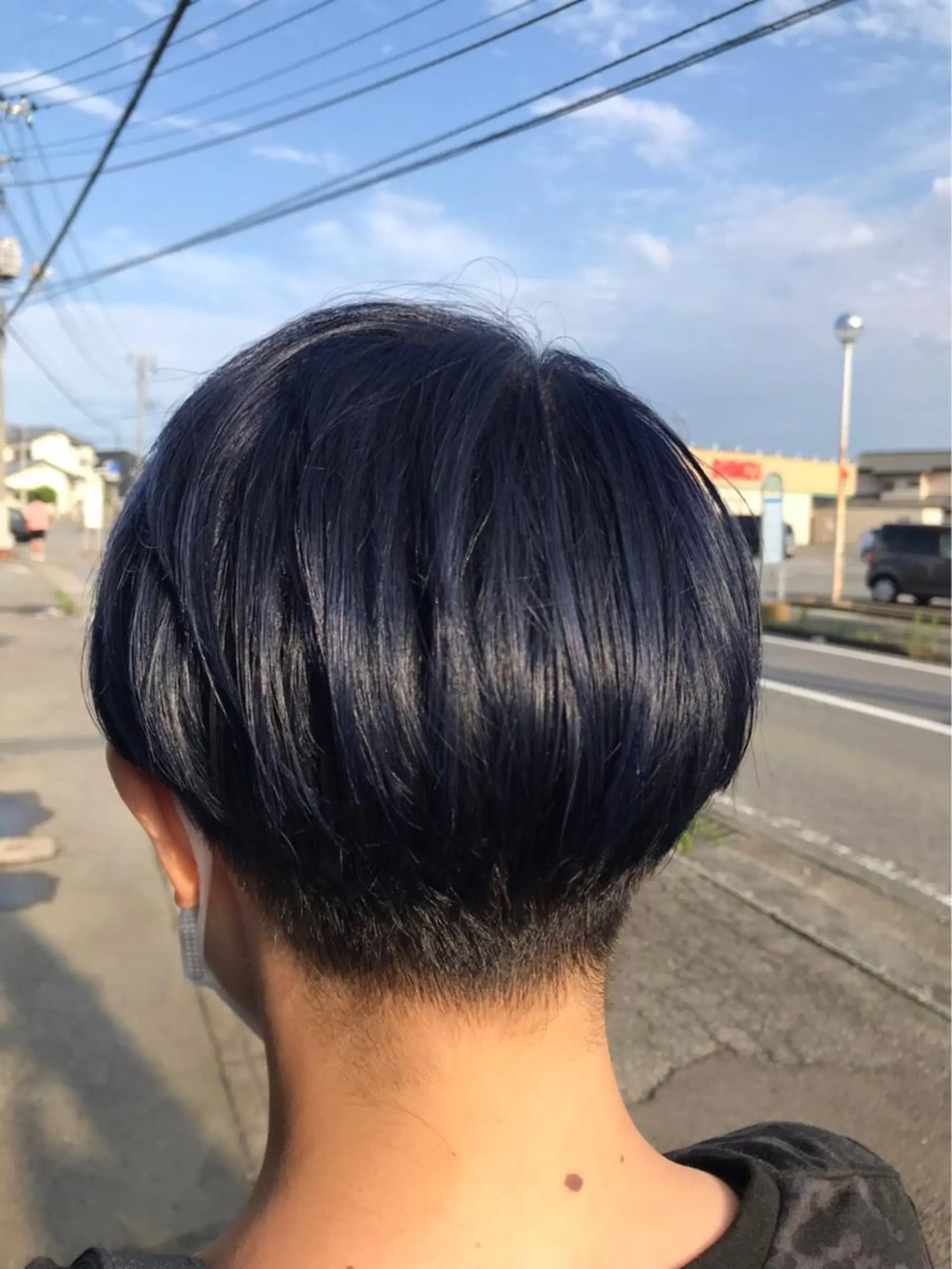 ショート カラー ブリーチ 長谷川 沙紀のヘアスタイル
