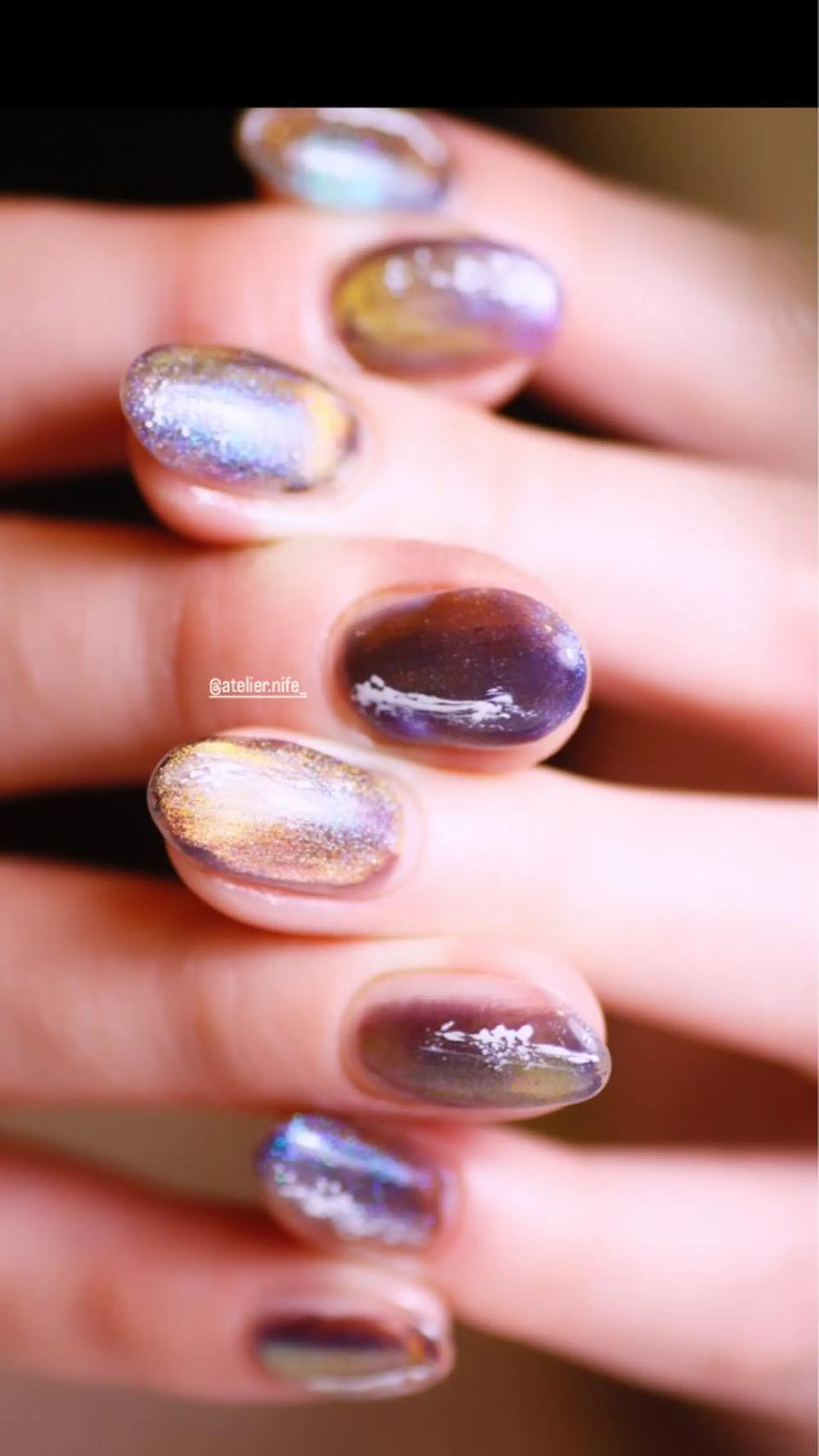 ネイル キラキラネイル マグネットネイル atelier nife.のネイルデザイン