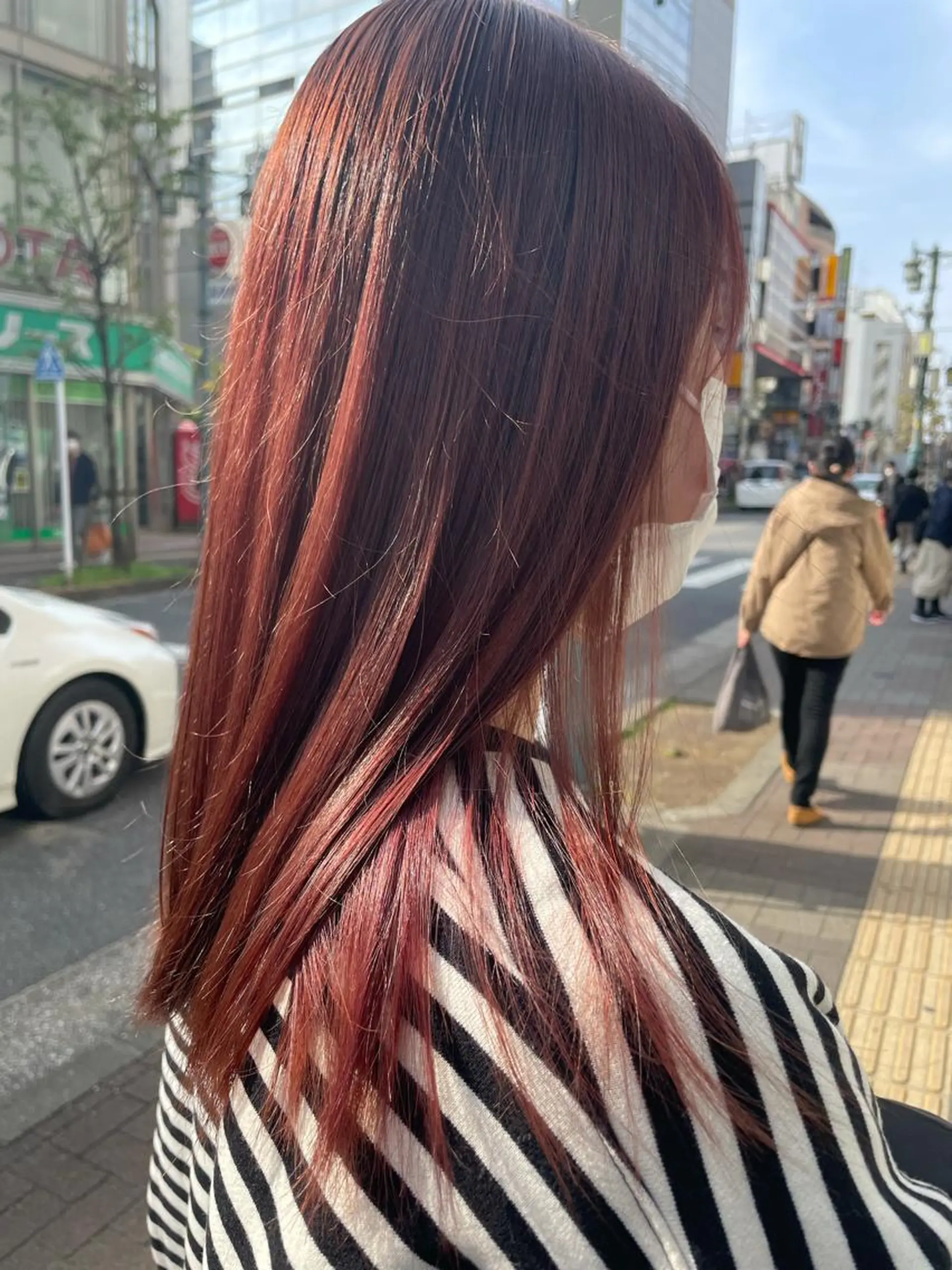 セミロング カラー カシス ヘアカラー 韓国ヘア🦋 MIYUのヘアスタイル