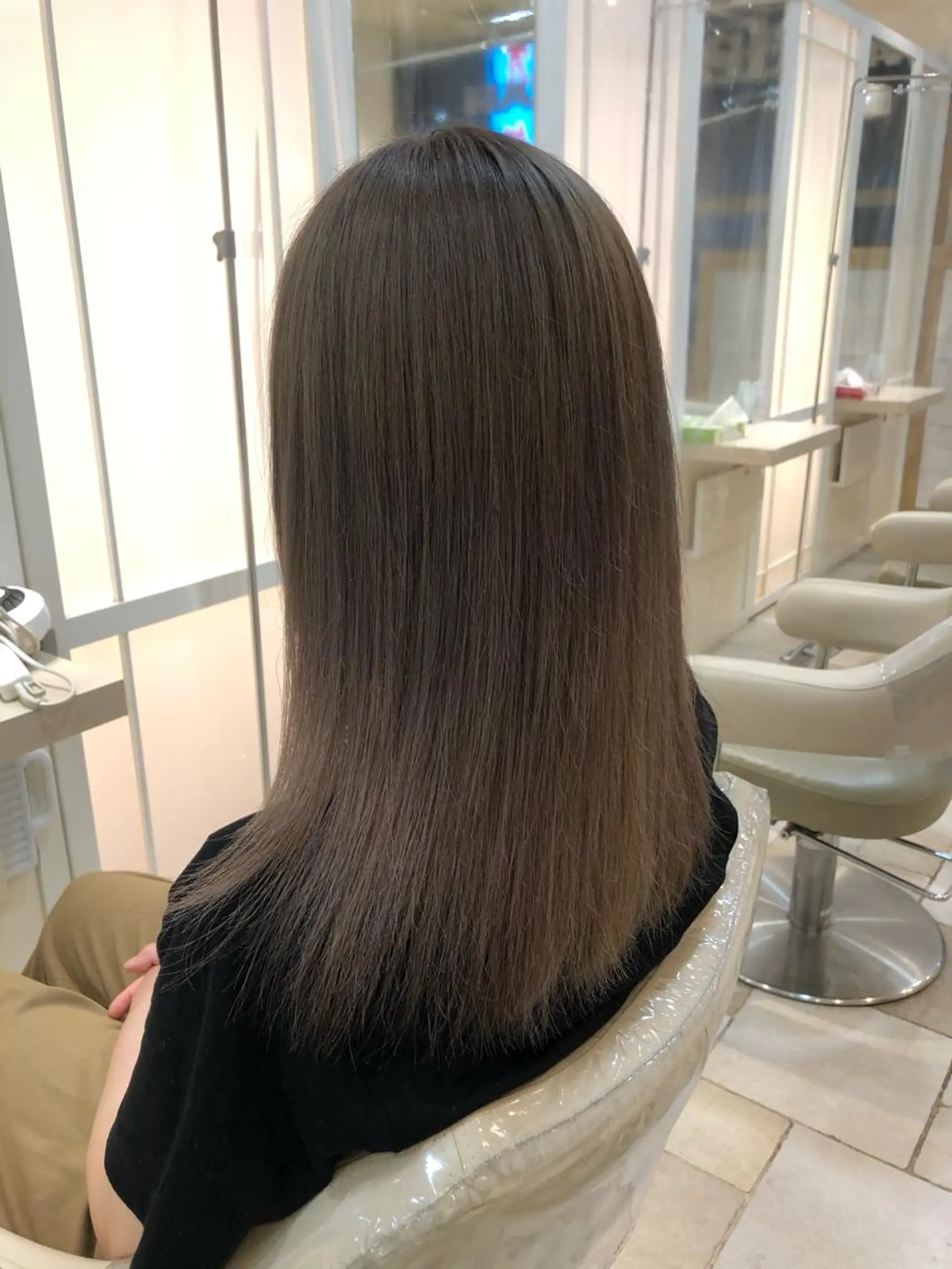 カラー 東梅田エリアカラー ヘアセットNo. 1のヘアスタイル