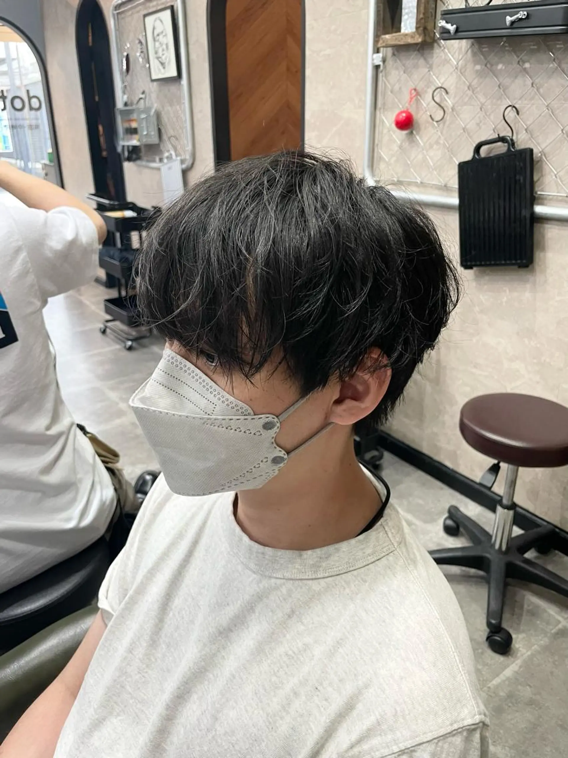 ショート カラー パーマ ヘアアレンジ メンズ キッズ ネイル マツエク・マツパ アイブロウ マッシュ カット メンズカット✂️ パーマ寺西優真のヘアスタイル