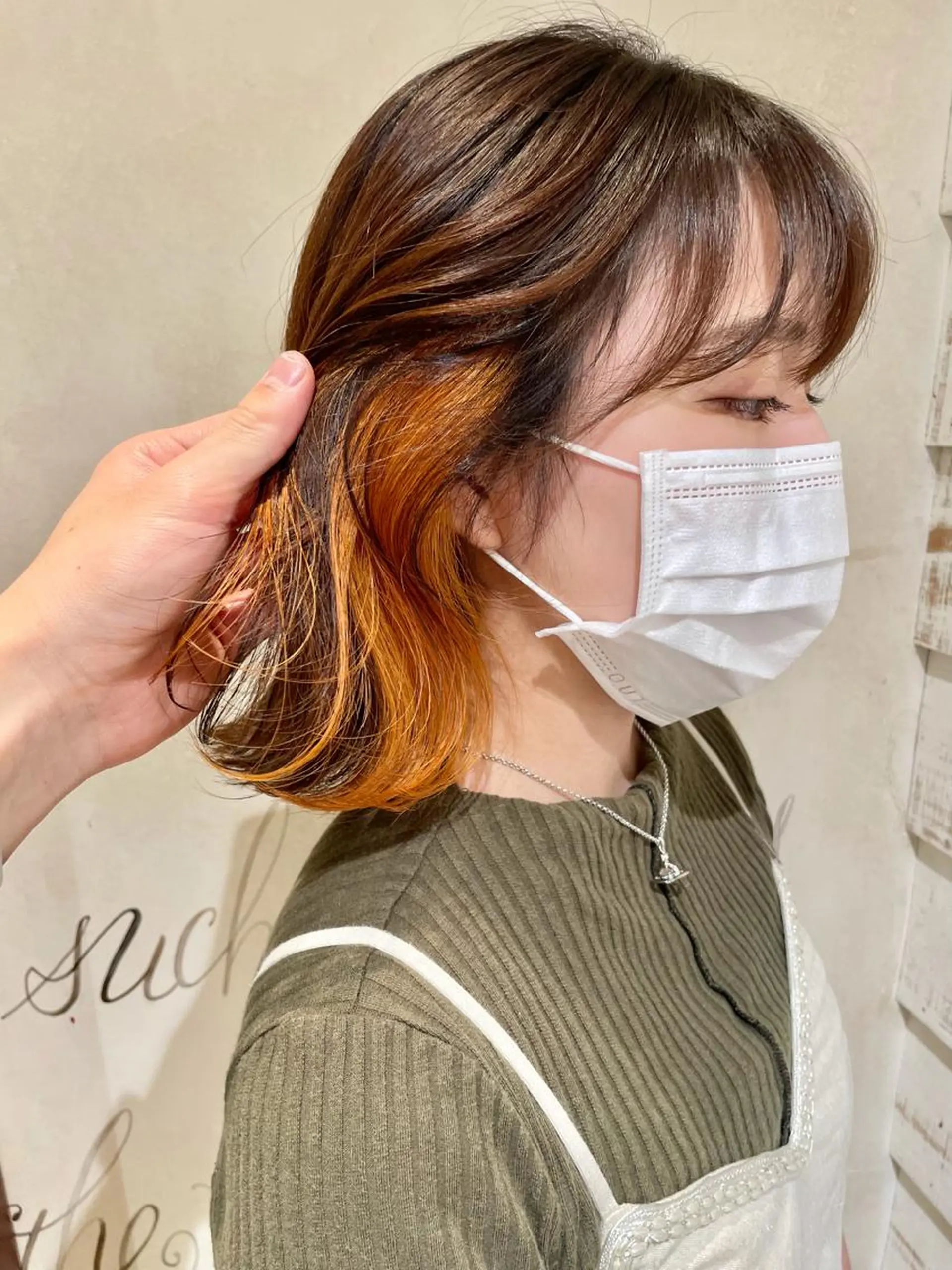 ミディアム カラー オレンジ 大人上品な ハイライト🪄イワヤのヘアスタイル