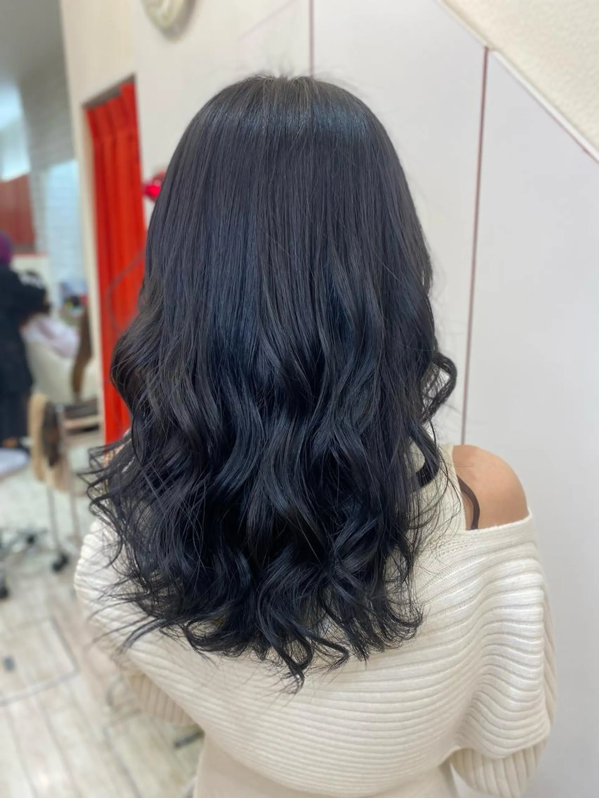 セミロング ヘアカラー ゆぴ☾‪/推しカラー /ハイトーンのヘアスタイル