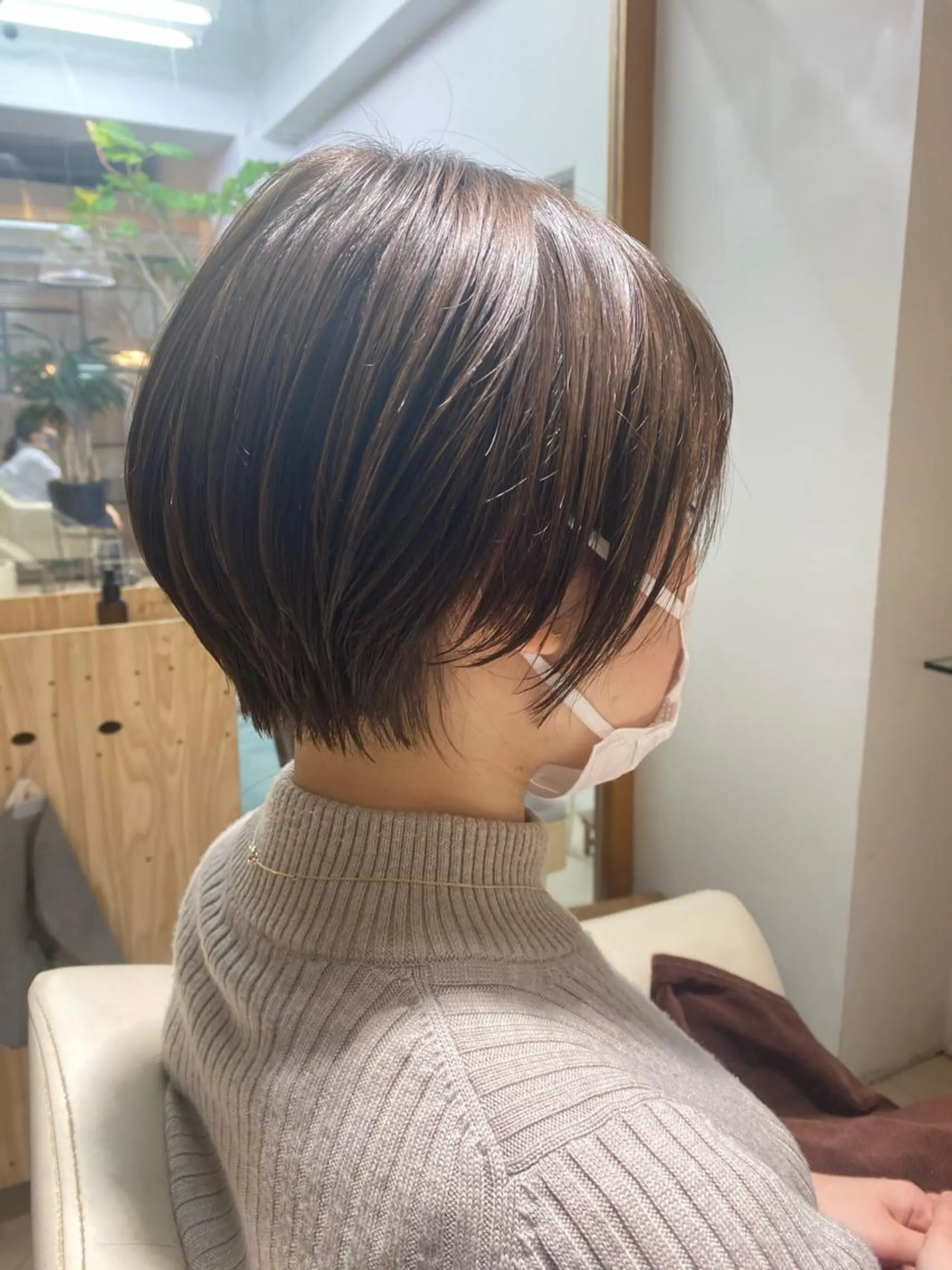 ショート カラー カット ヘアカラー トリートメント 安永 涼のヘアスタイル