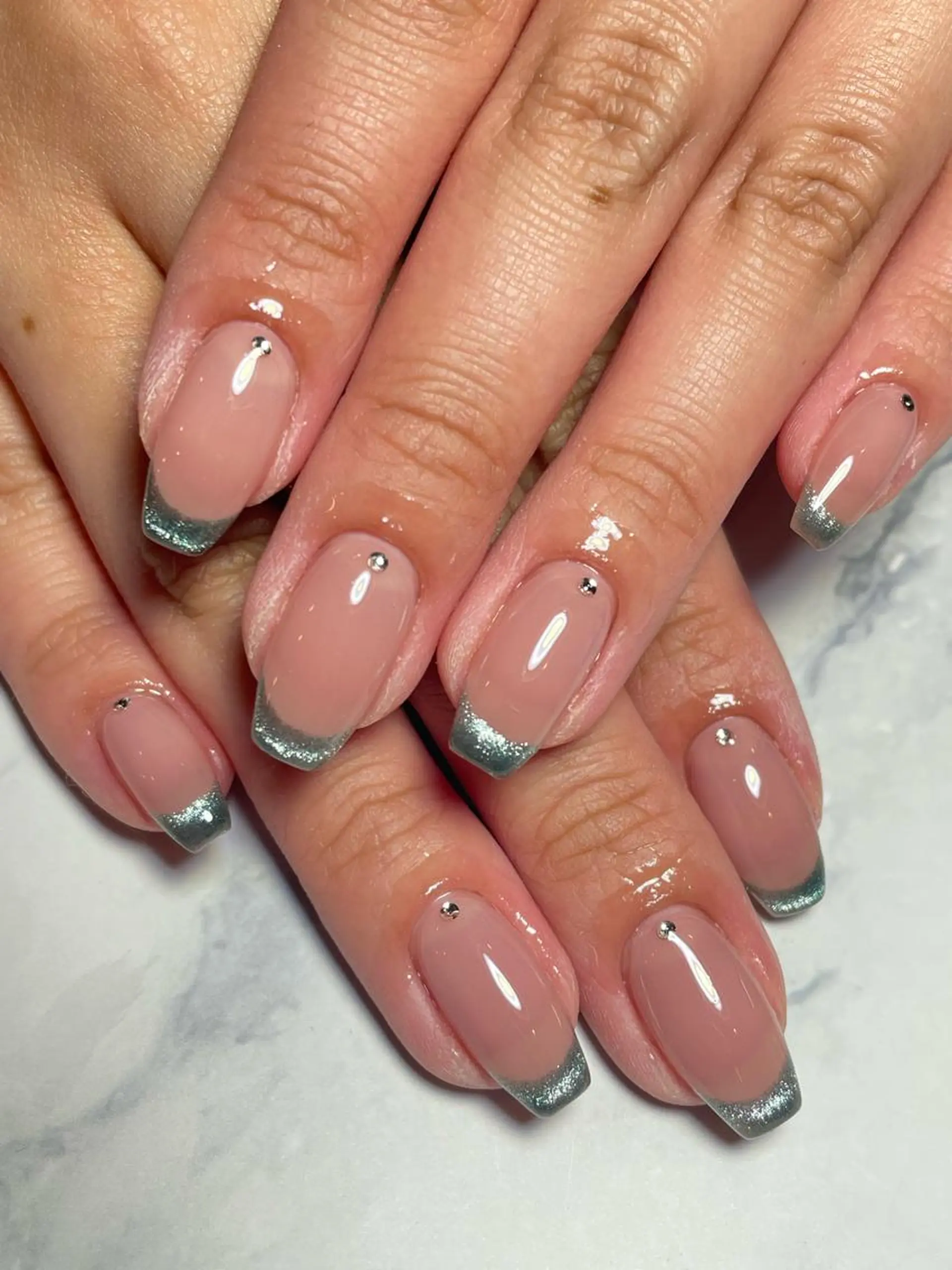 ネイル フレンチネイル マグネットネイル マグネットフレンチ nailsalonIF所属・akira .のネイルデザイン